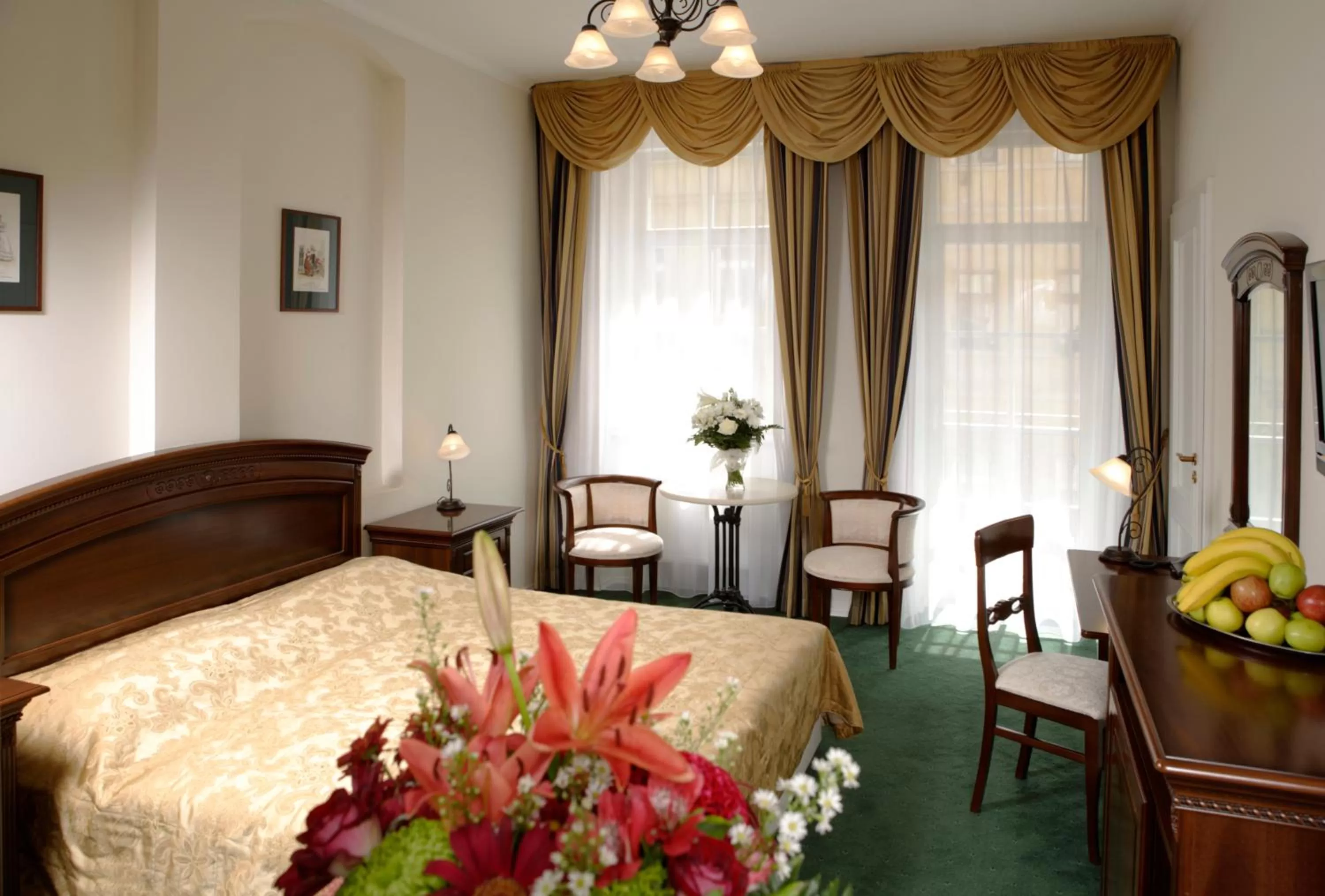 Photo of the whole room, Bed in Spa Hotel Schlosspark