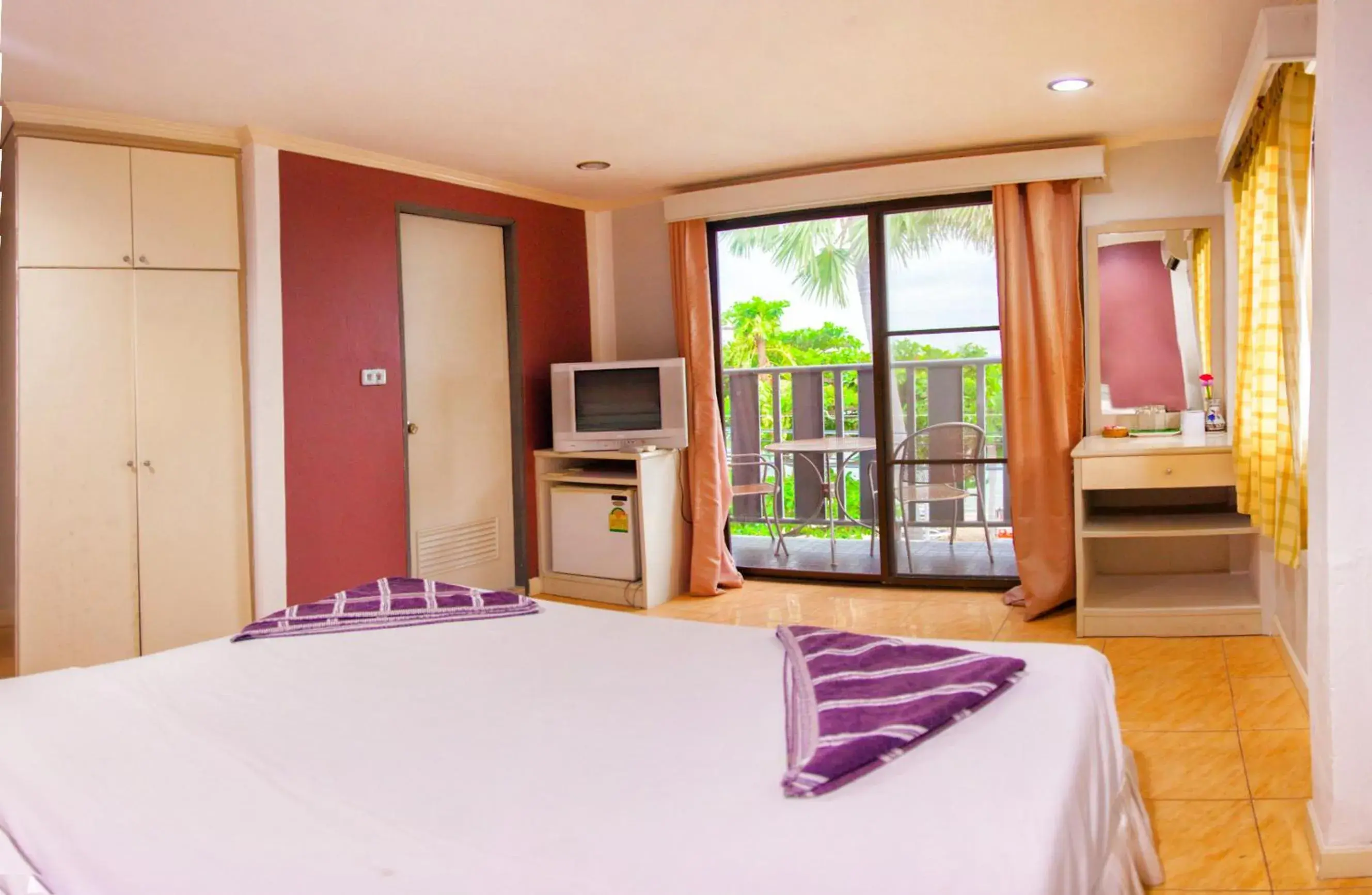 Bathroom, Bed in G.I Lodge