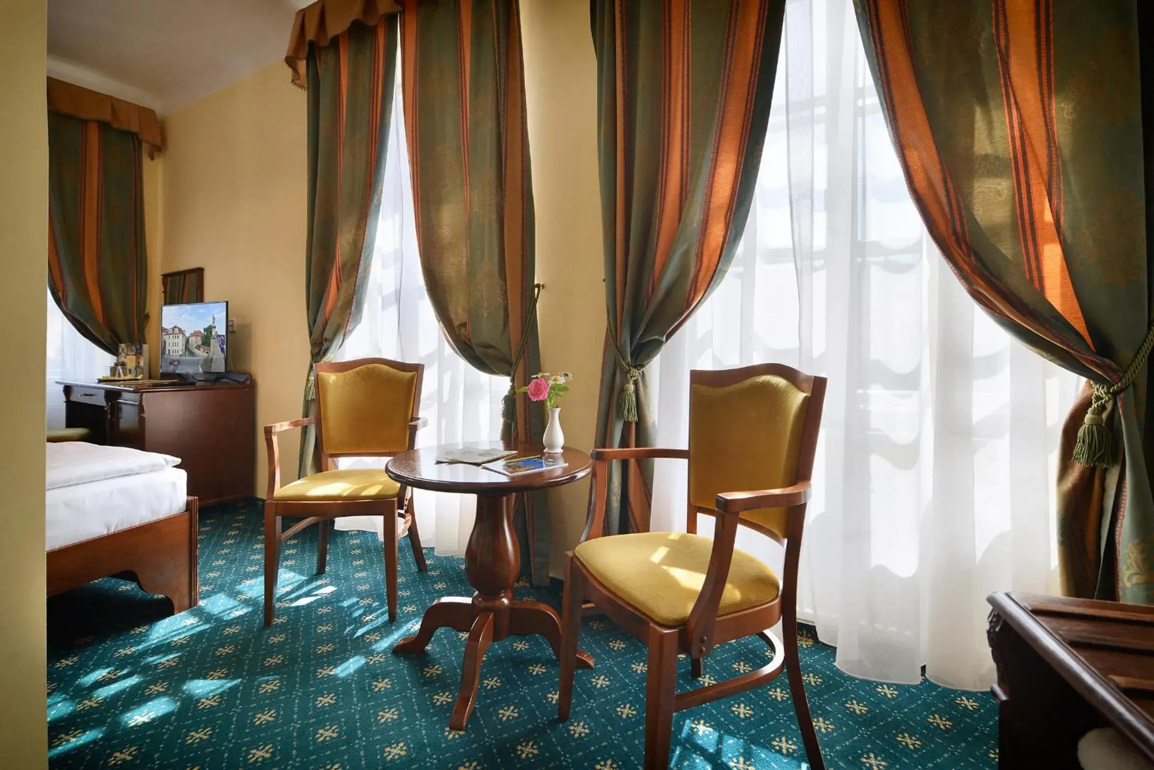 Photo of the whole room, Seating Area in Hotel Certovka