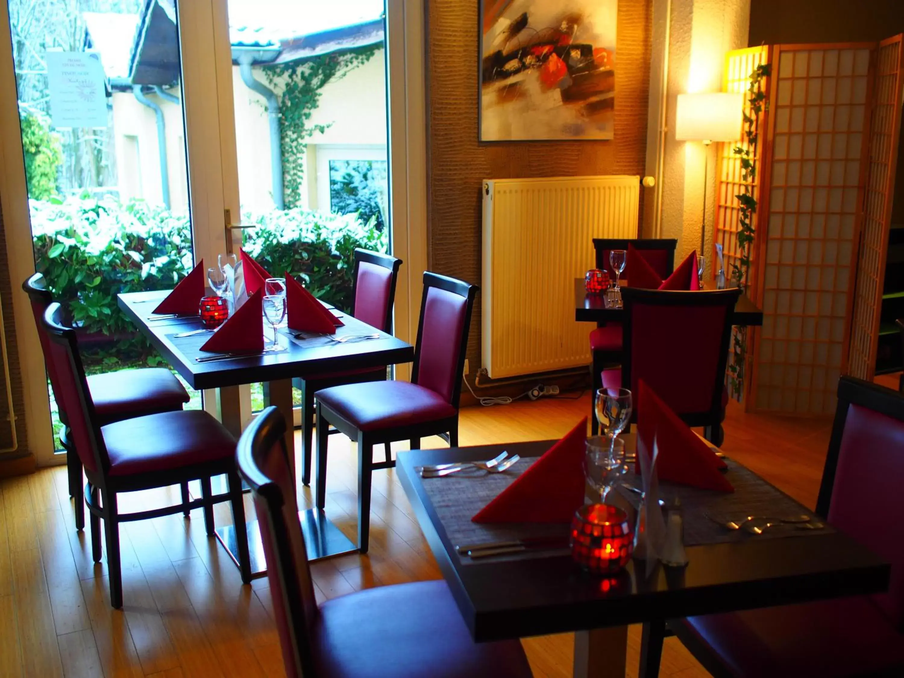 Restaurant/Places to Eat in The Originals City, Hôtel Aster, Saint-Avold Nord (Inter-Hotel)