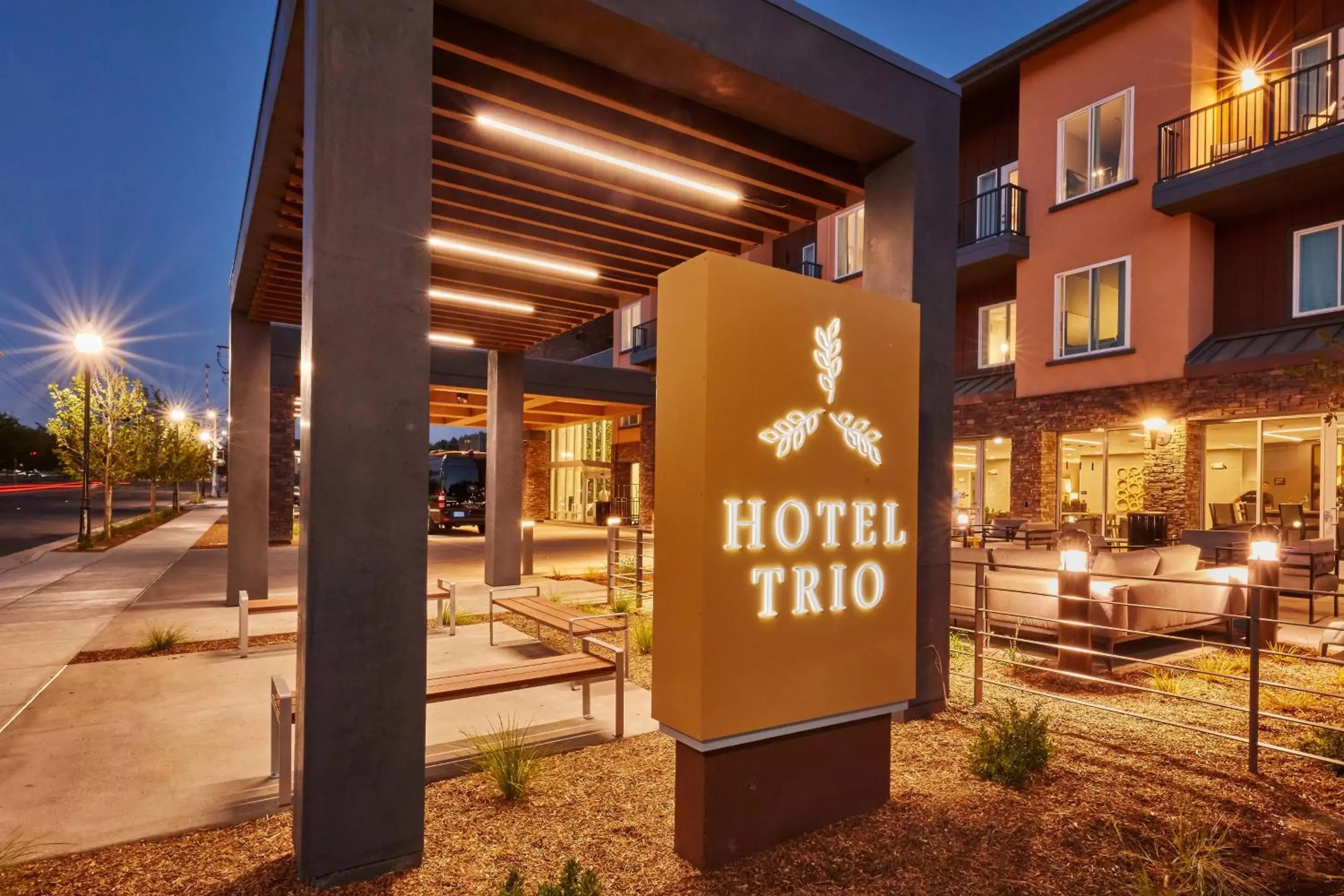 Property building in Hotel Trio Healdsburg