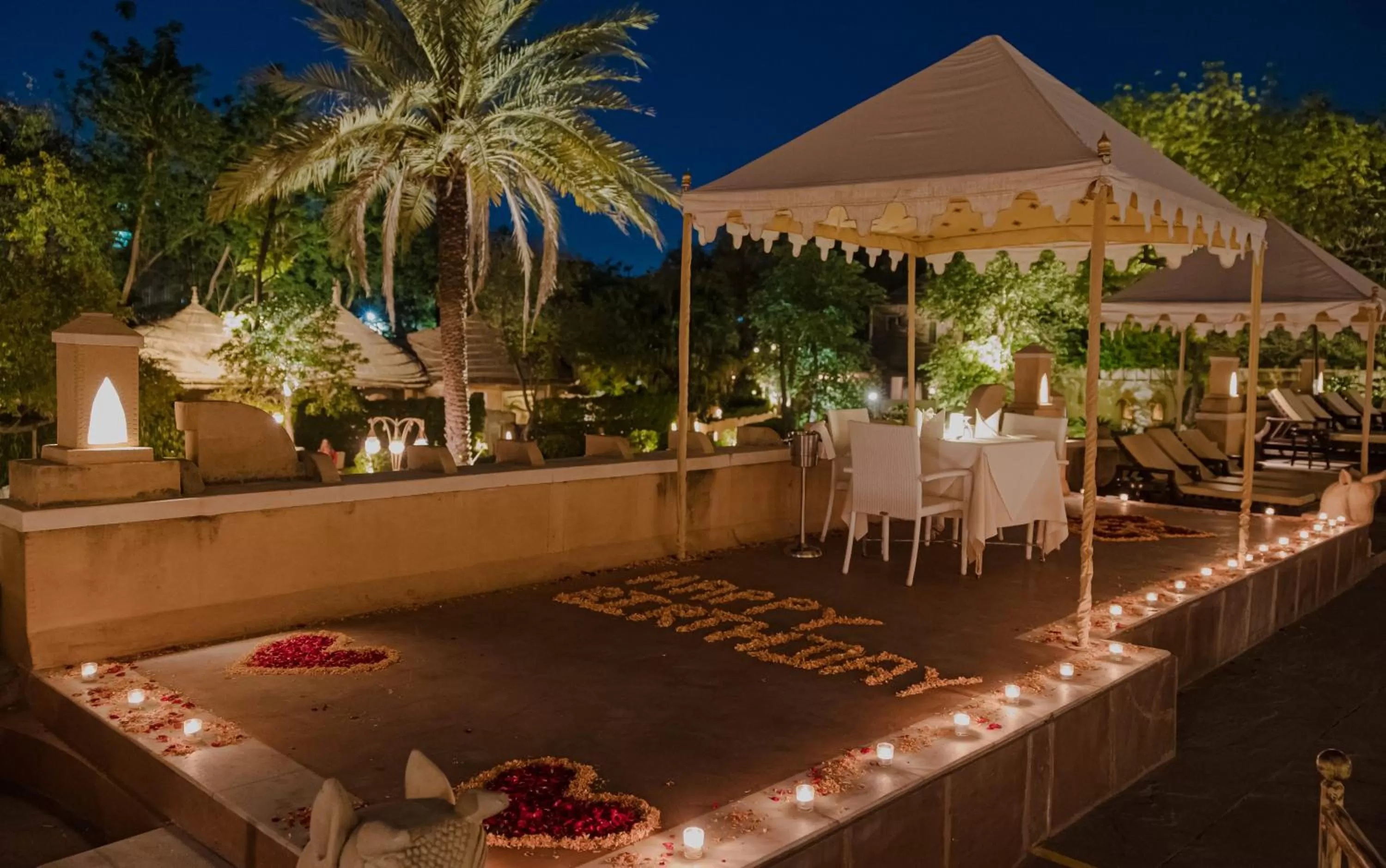 Restaurant/places to eat in Ajit Bhawan - A Palace Resort