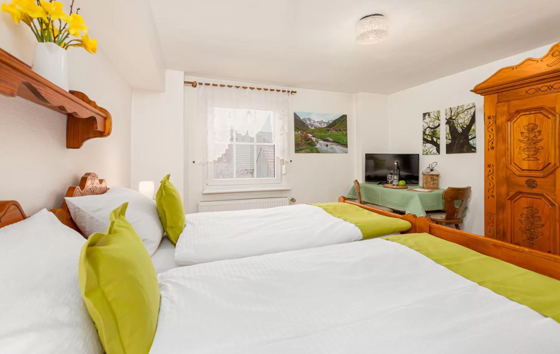 Bed in Hotel Landgasthof Hölzer