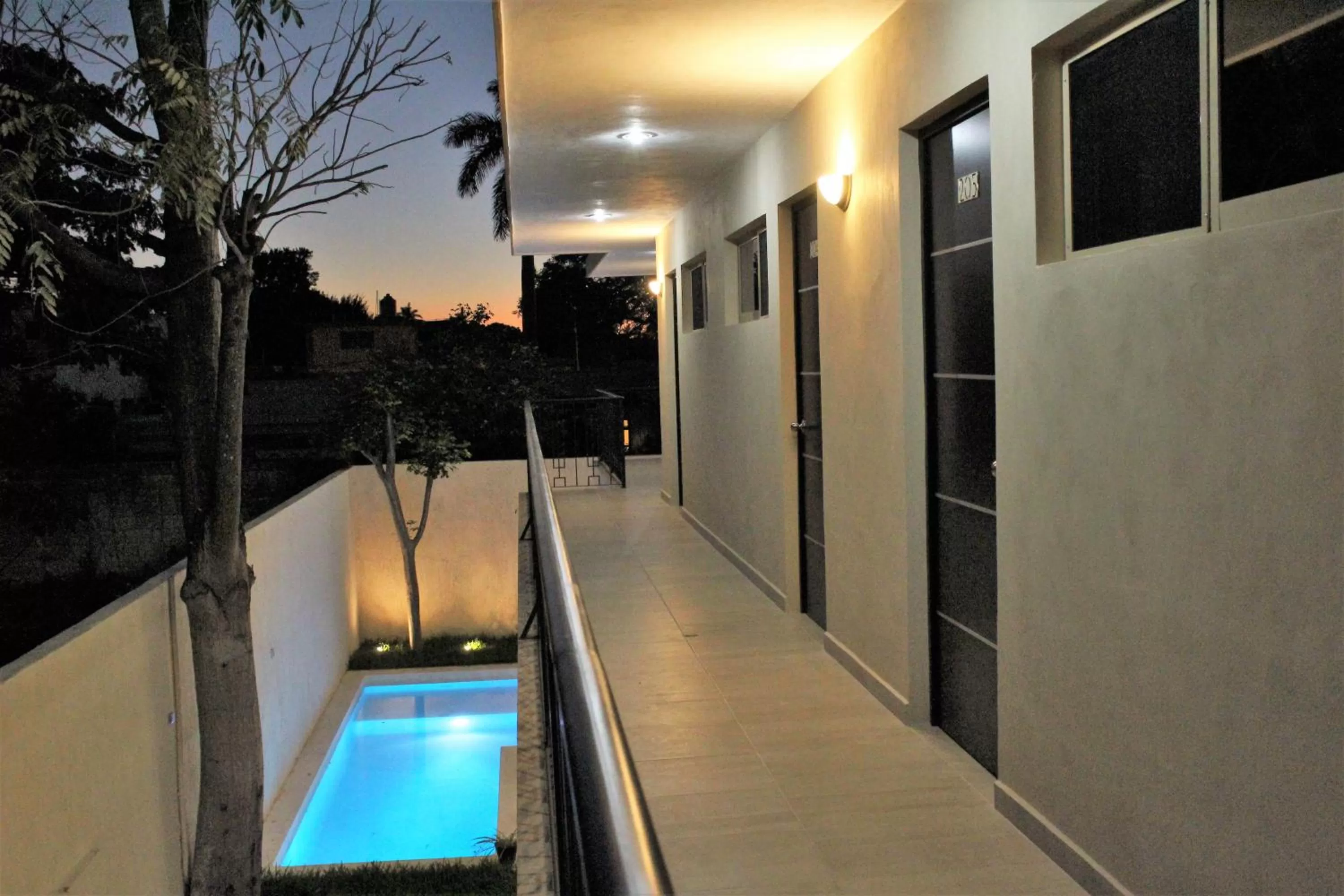 Swimming pool in Hotel Virreyes