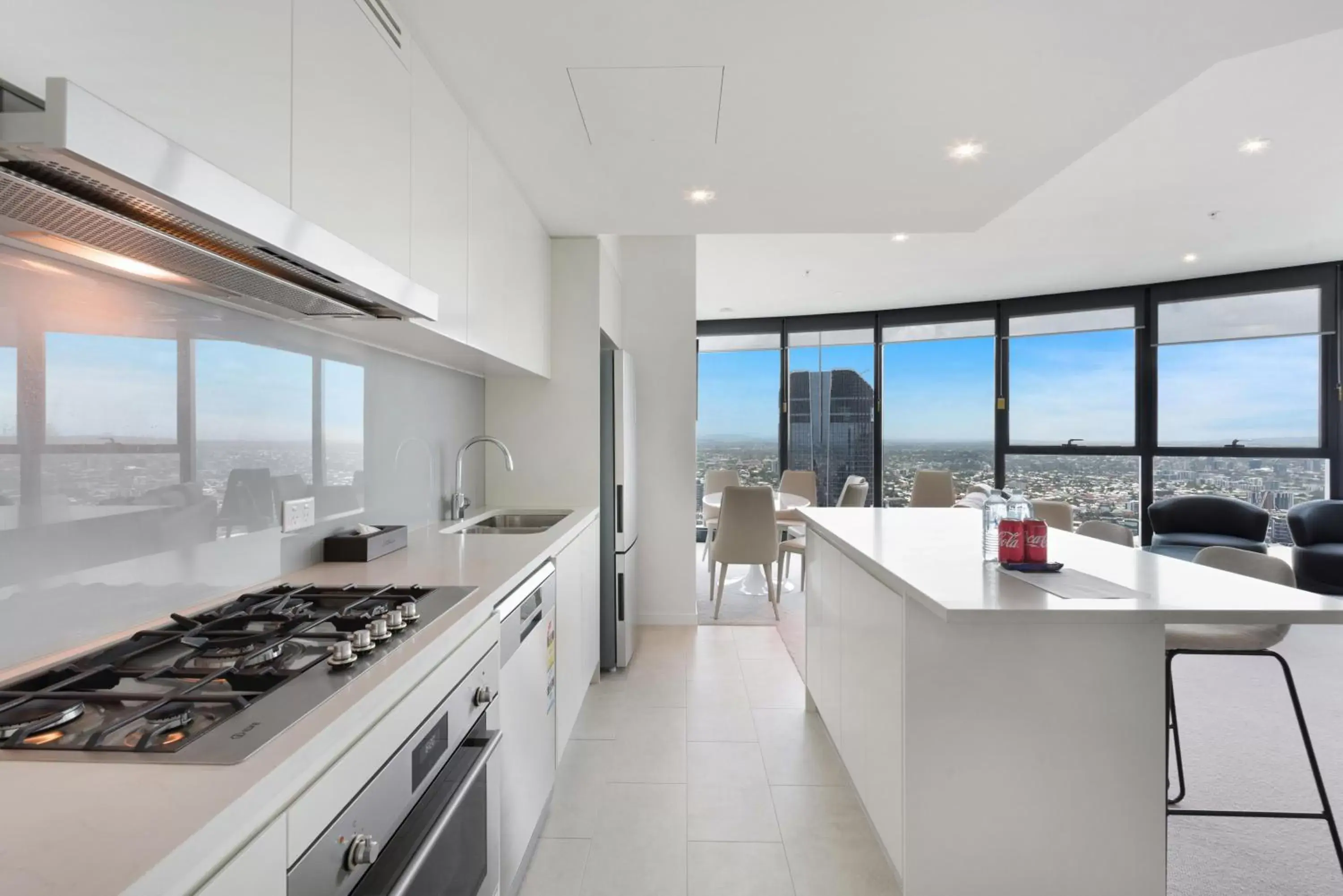 Kitchen or kitchenette, Kitchen/Kitchenette in Brisbane Skytower by CLLIX