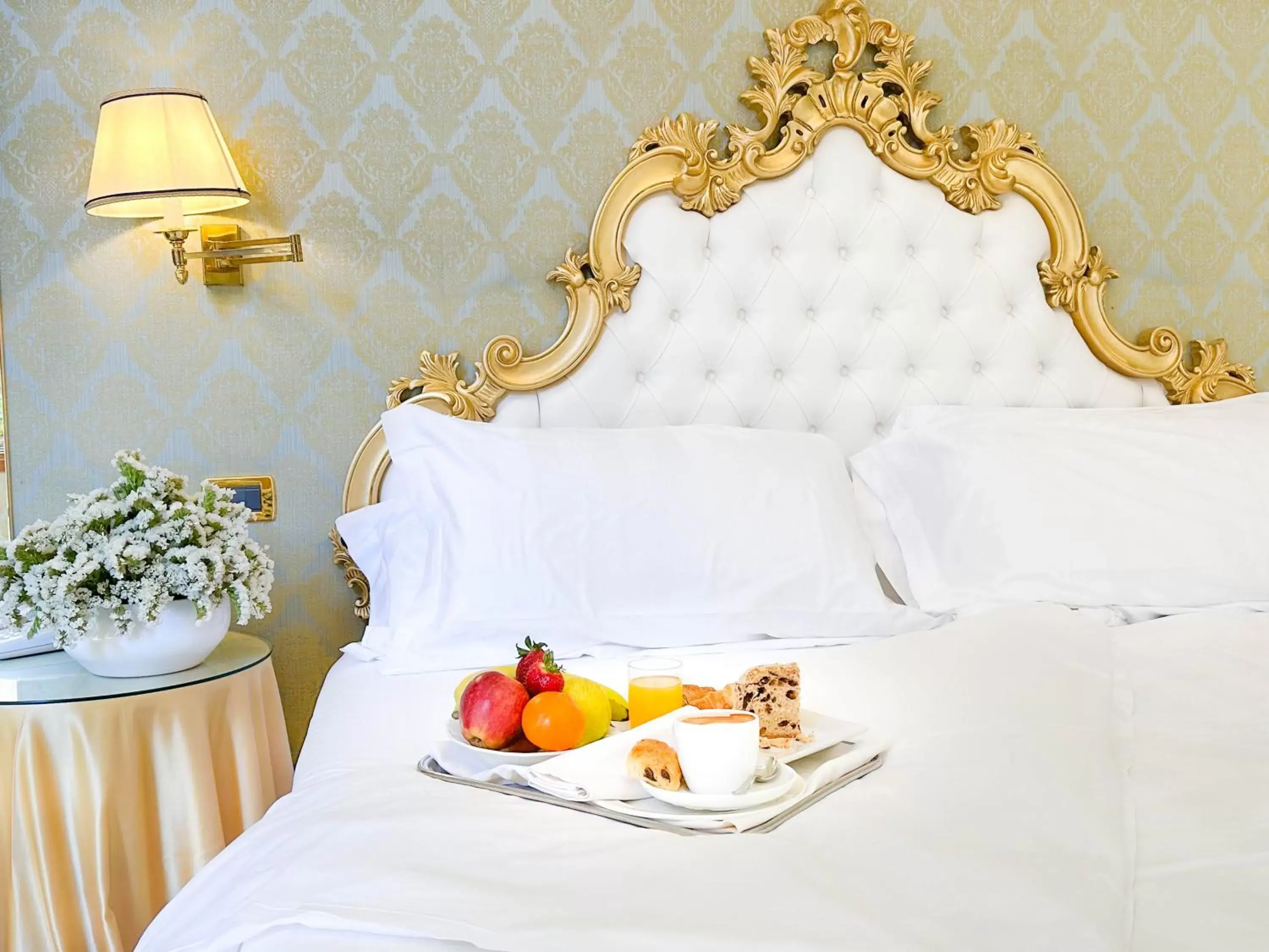 Bed in Hotel Colombina