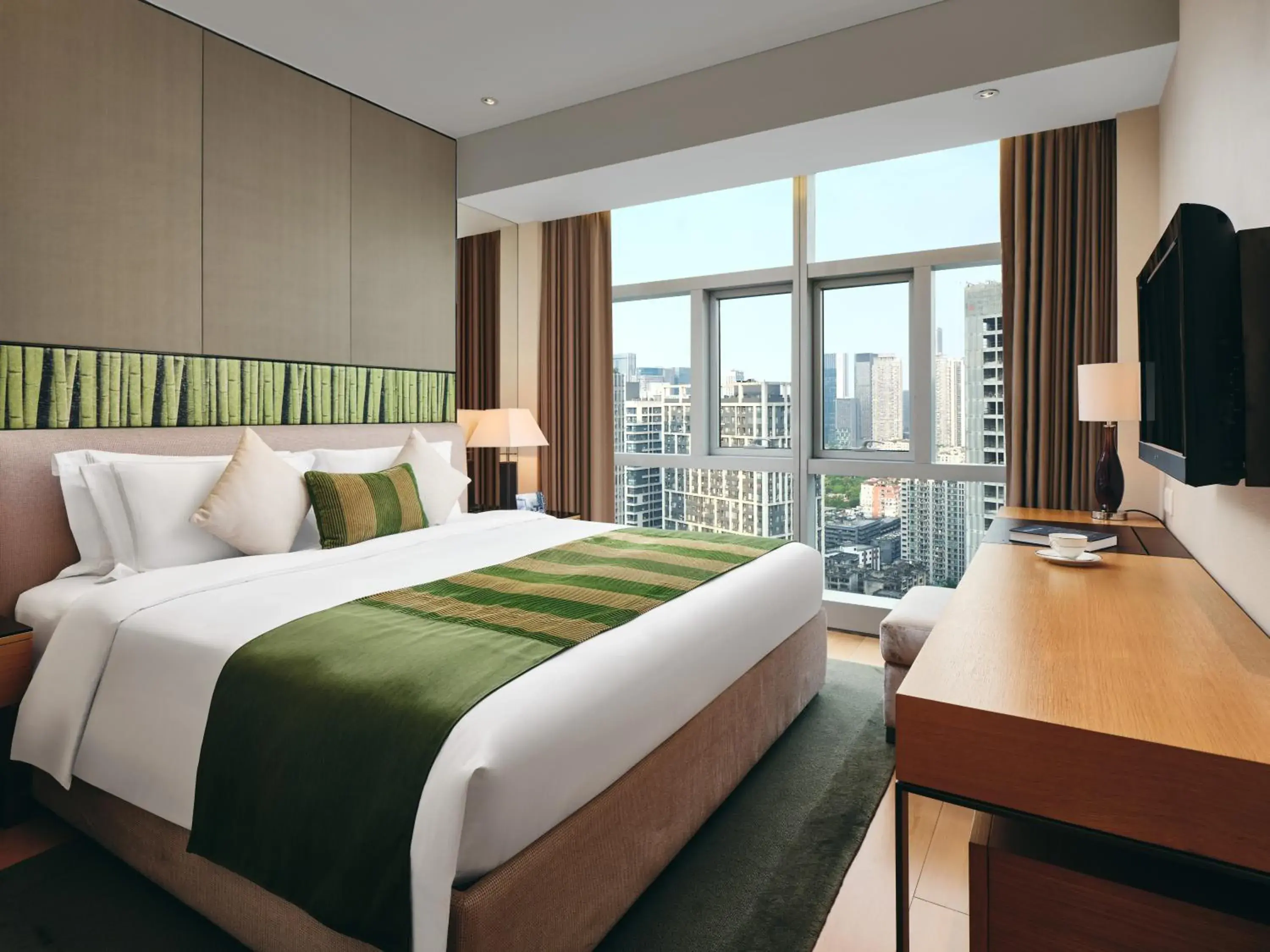 Photo of the whole room, Room Photo in Intercontinental Residences Chengdu City Center