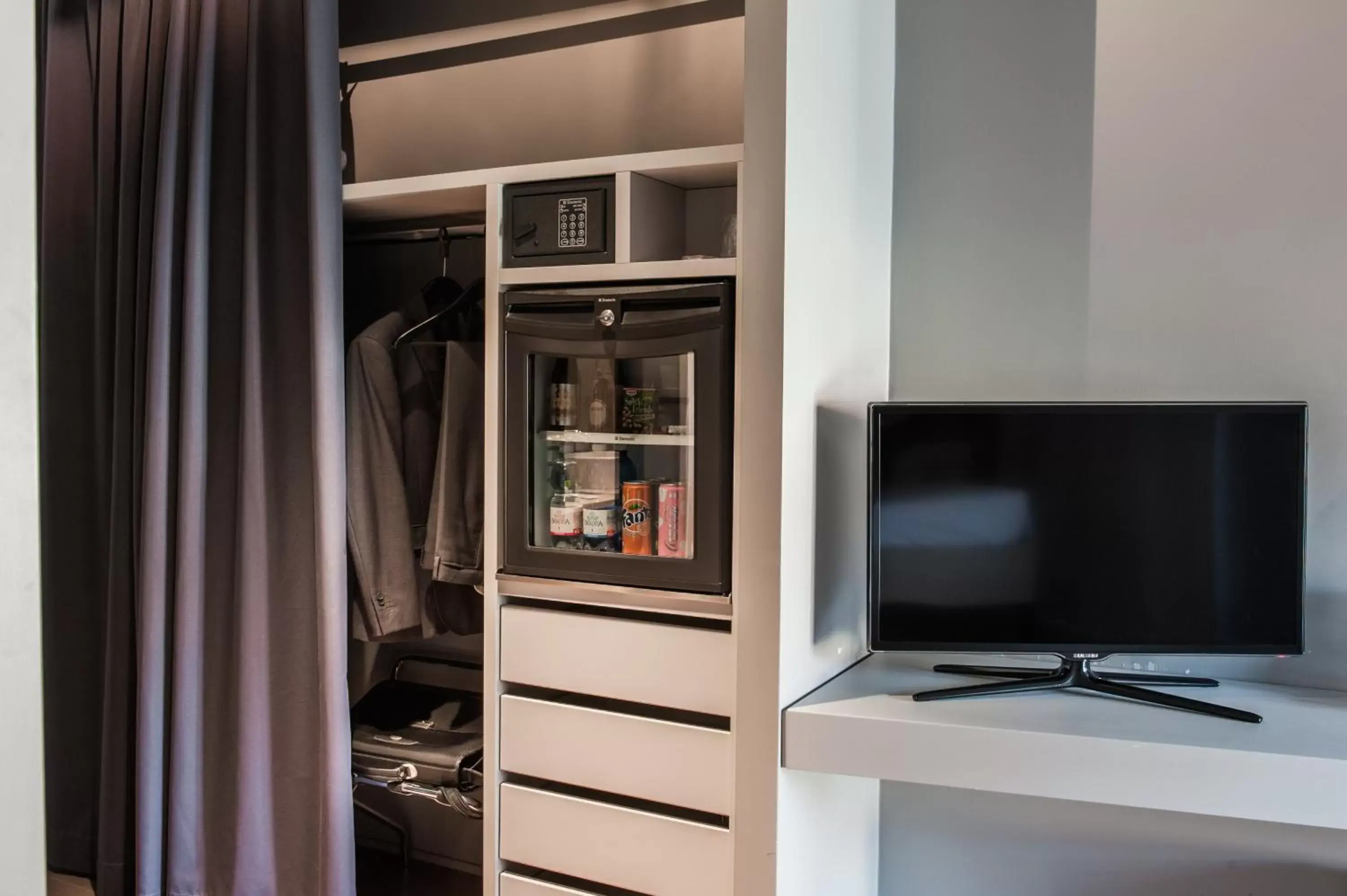 Decorative detail, TV/Entertainment Center in Hotel Casa Poli