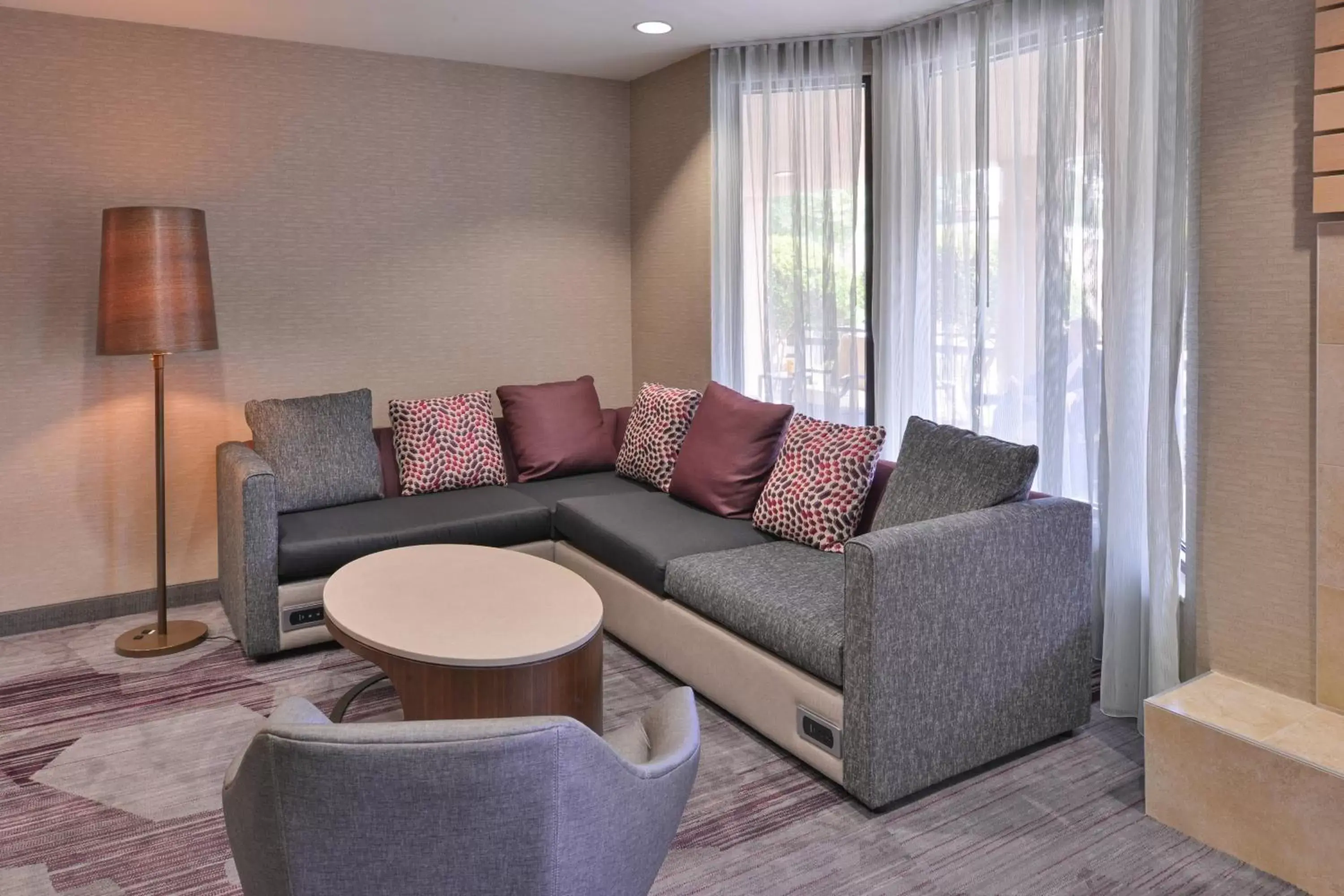 Lobby or reception, Seating Area in Courtyard by Marriott Columbia Northeast/Fort Jackson Area