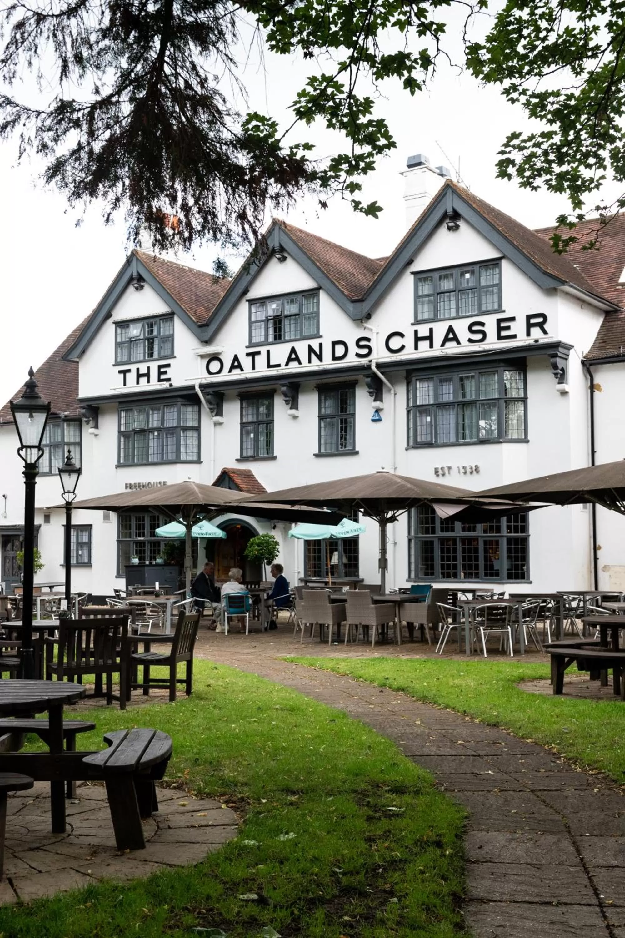 Property Building in The Oatlands Chaser by Innkeeper's Collection