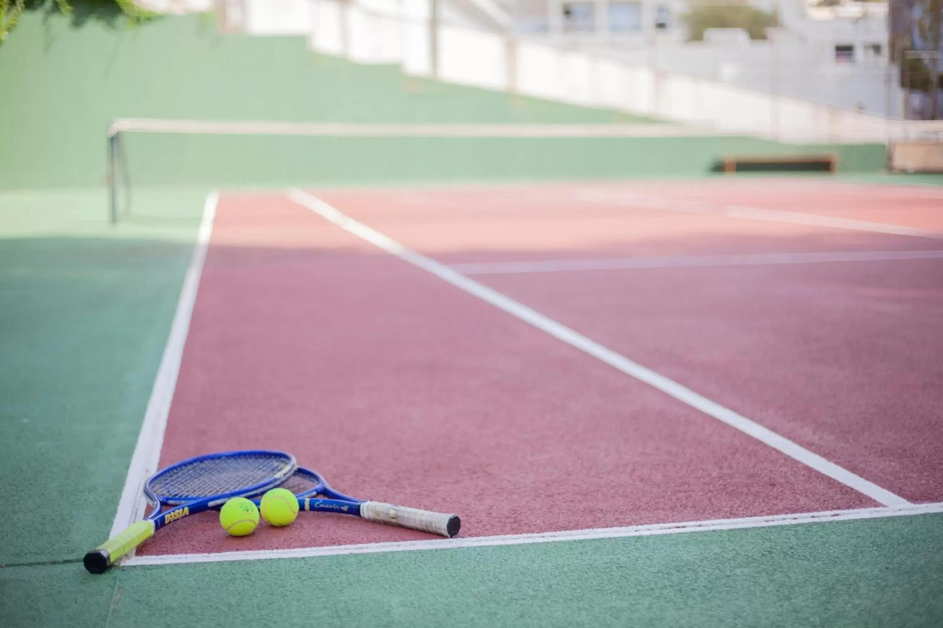 Tennis court, Tennis/Squash in Aparthotel y Hotel Paguera Beach