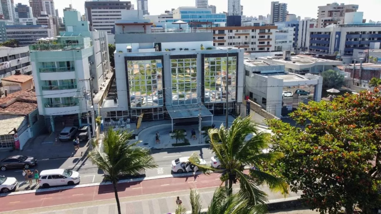 Property building, Bird's-eye View in Flat beira mar Tambaú