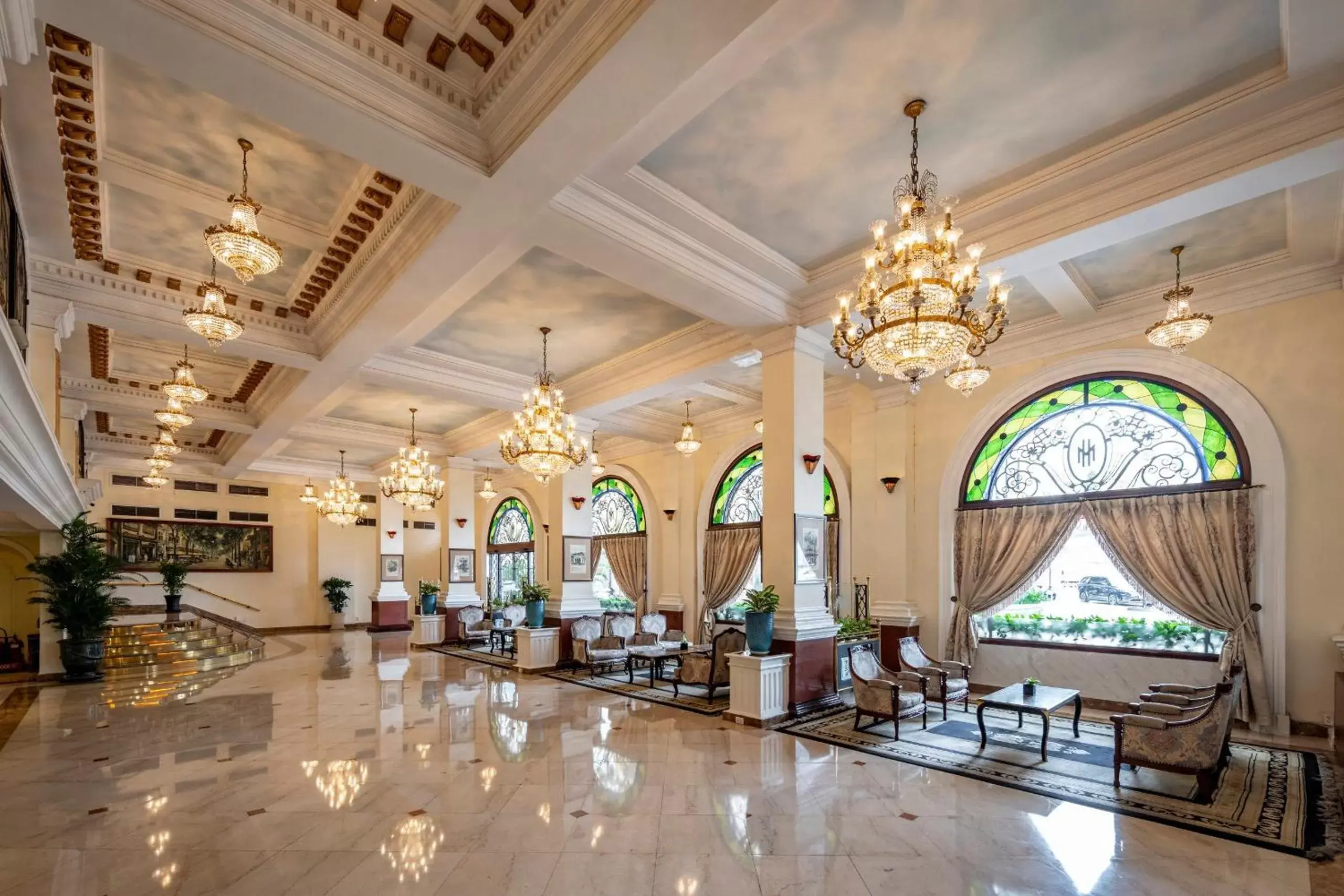 Lobby or reception, Restaurant/Places to Eat in Hotel Majestic Saigon