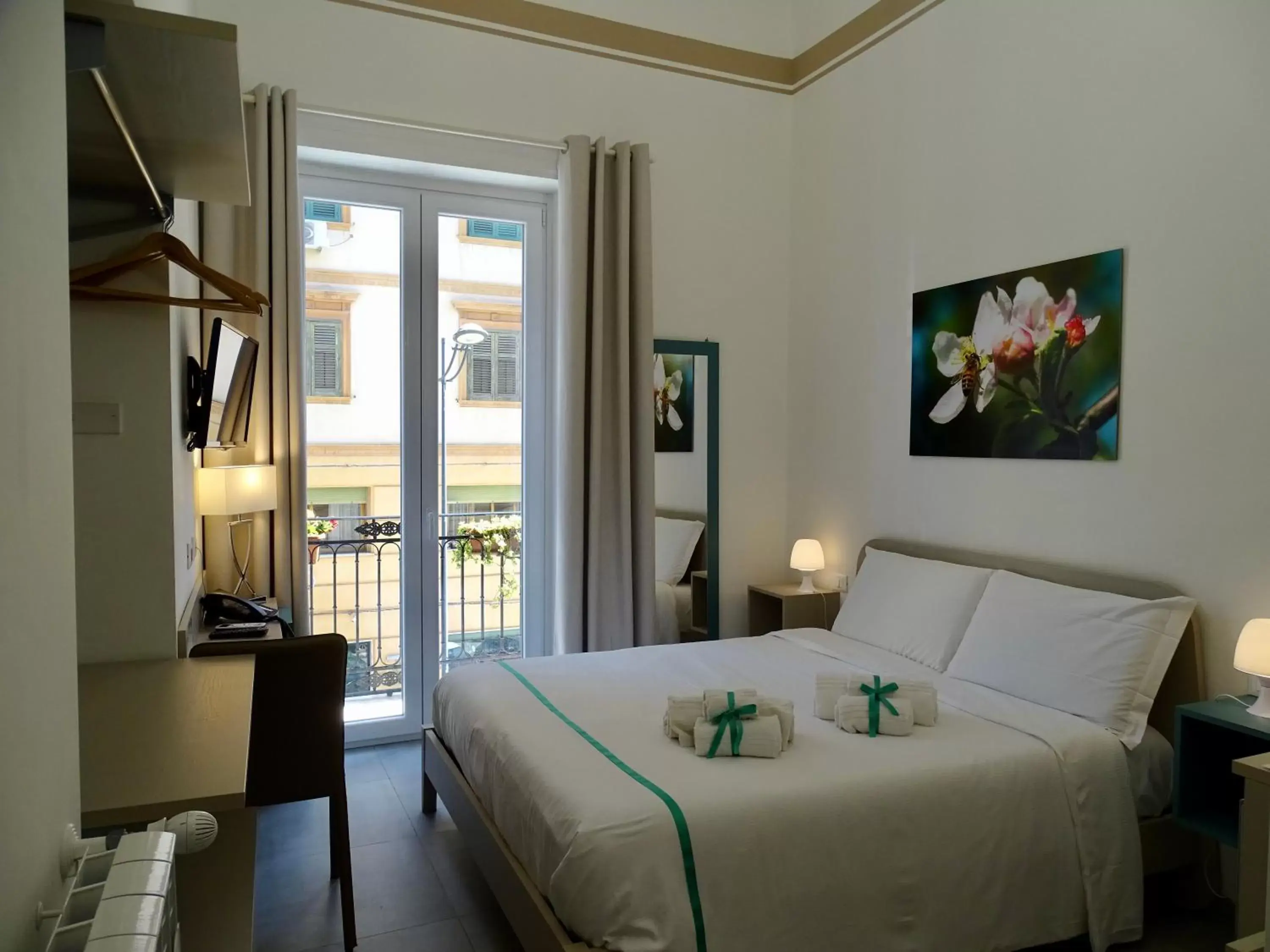 Spring, Bed in Le Quattro Stagioni - Rooms & Suite