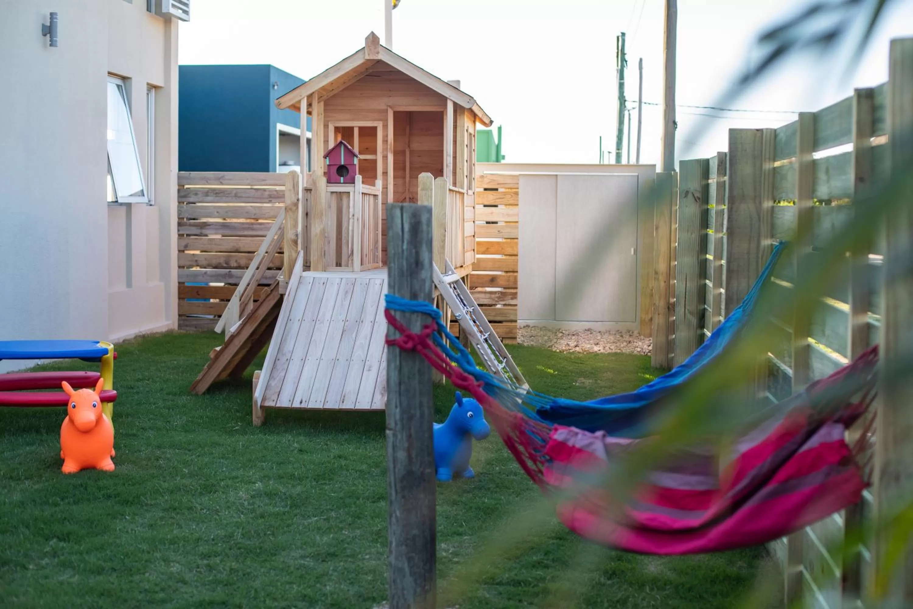 Entertainment in Cara Colomba