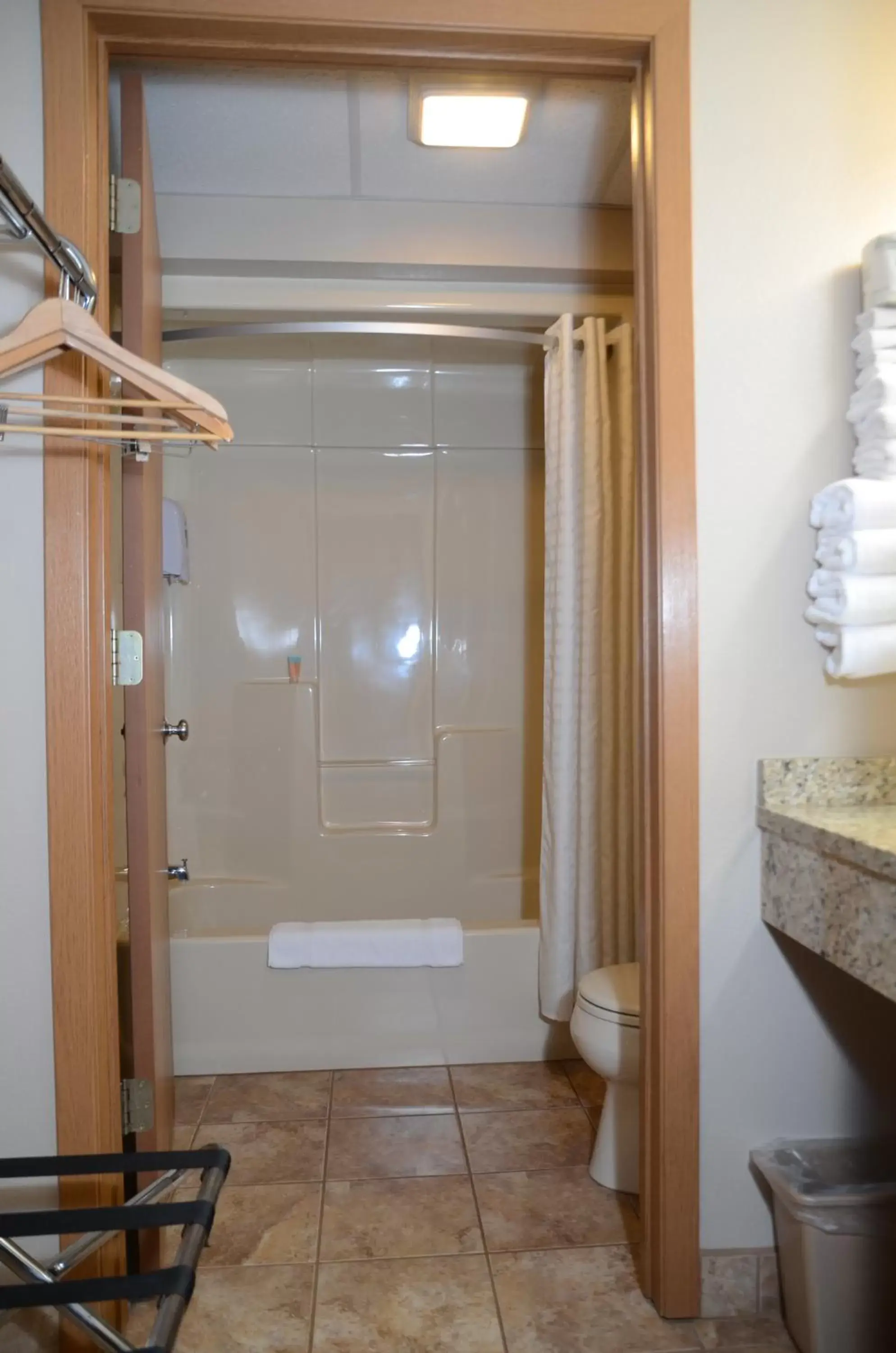 Bathroom in North Star Hotel Pictured Rocks