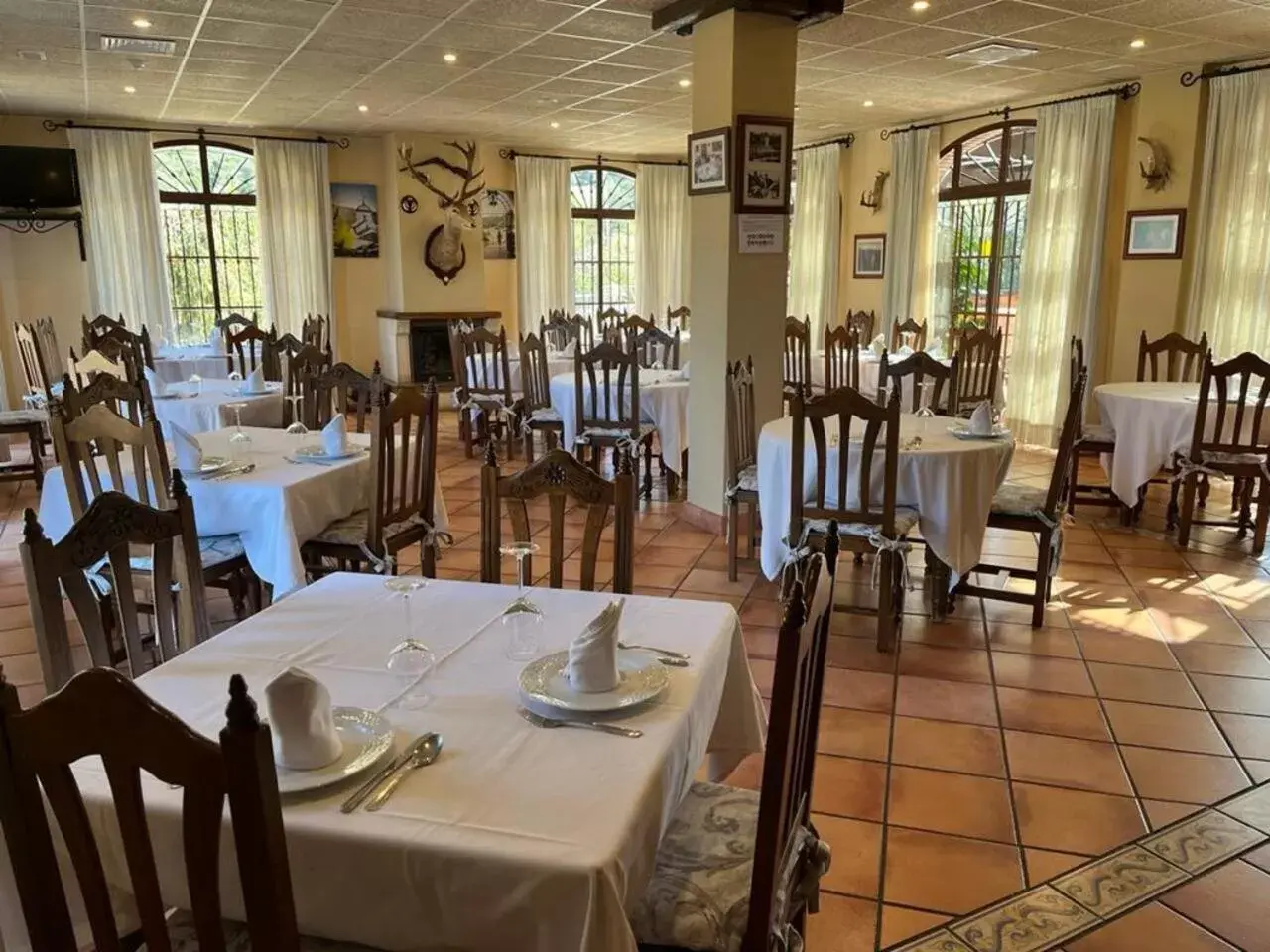 Restaurant/Places to Eat in Hotel Sierra de Ubrique