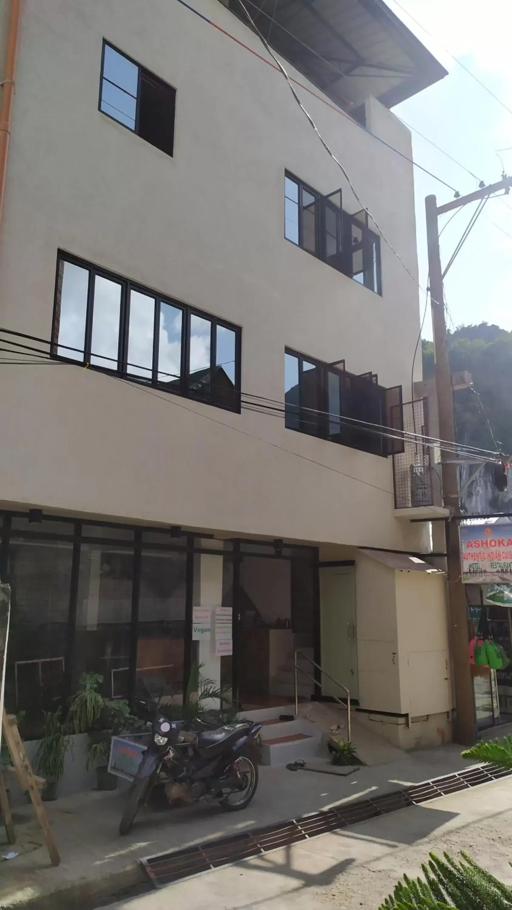 Hotel Ashoka (Authentic Indian Cuisine) Hotel Ashoka (Authentic Indian Cuisine)