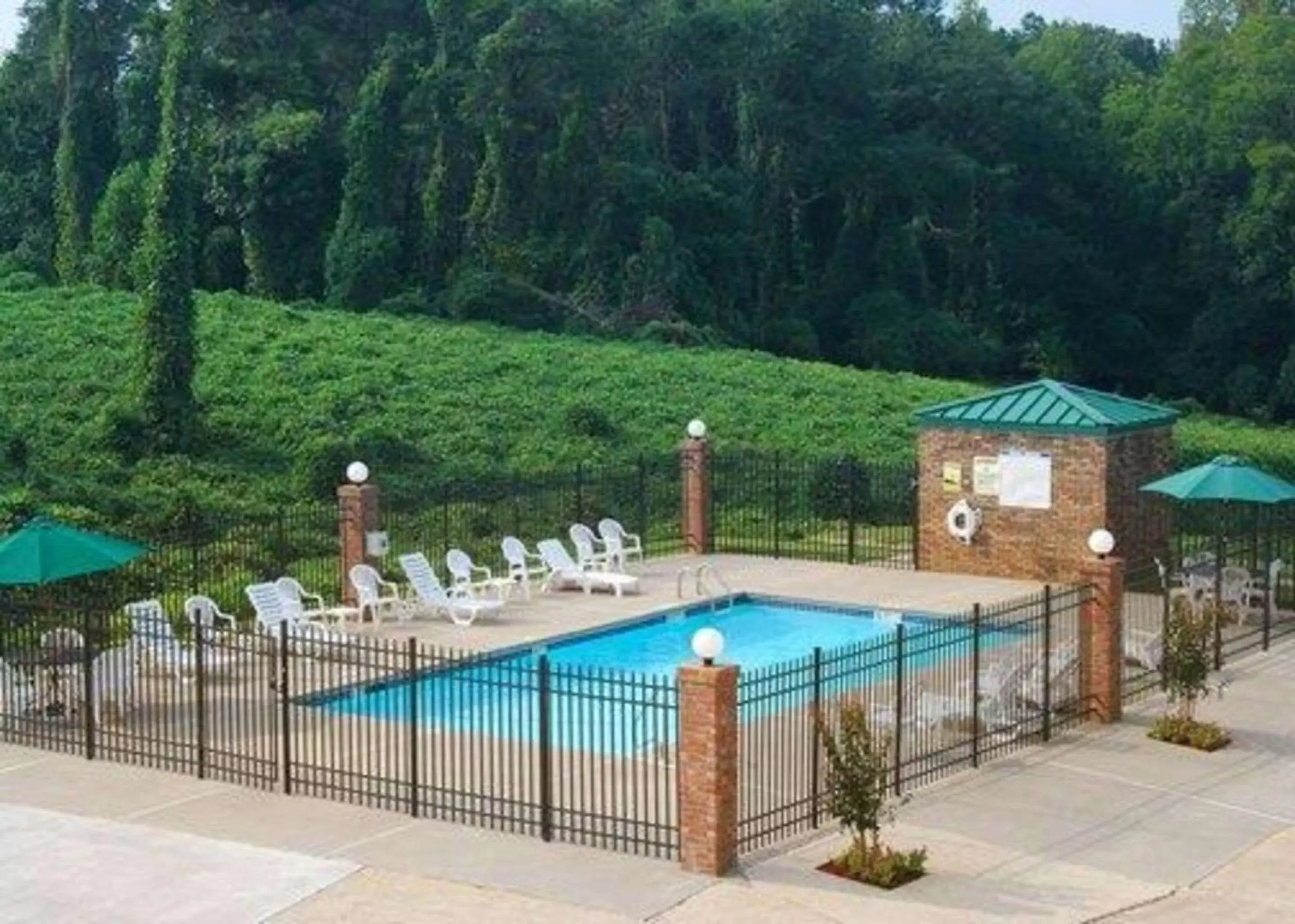 On site, Swimming Pool in Quality Inn Dahlonega Near University