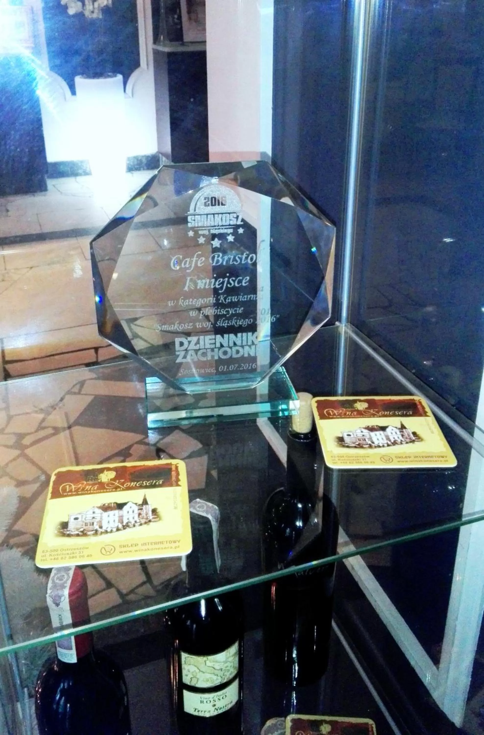 Lounge or bar in Bristol Residence