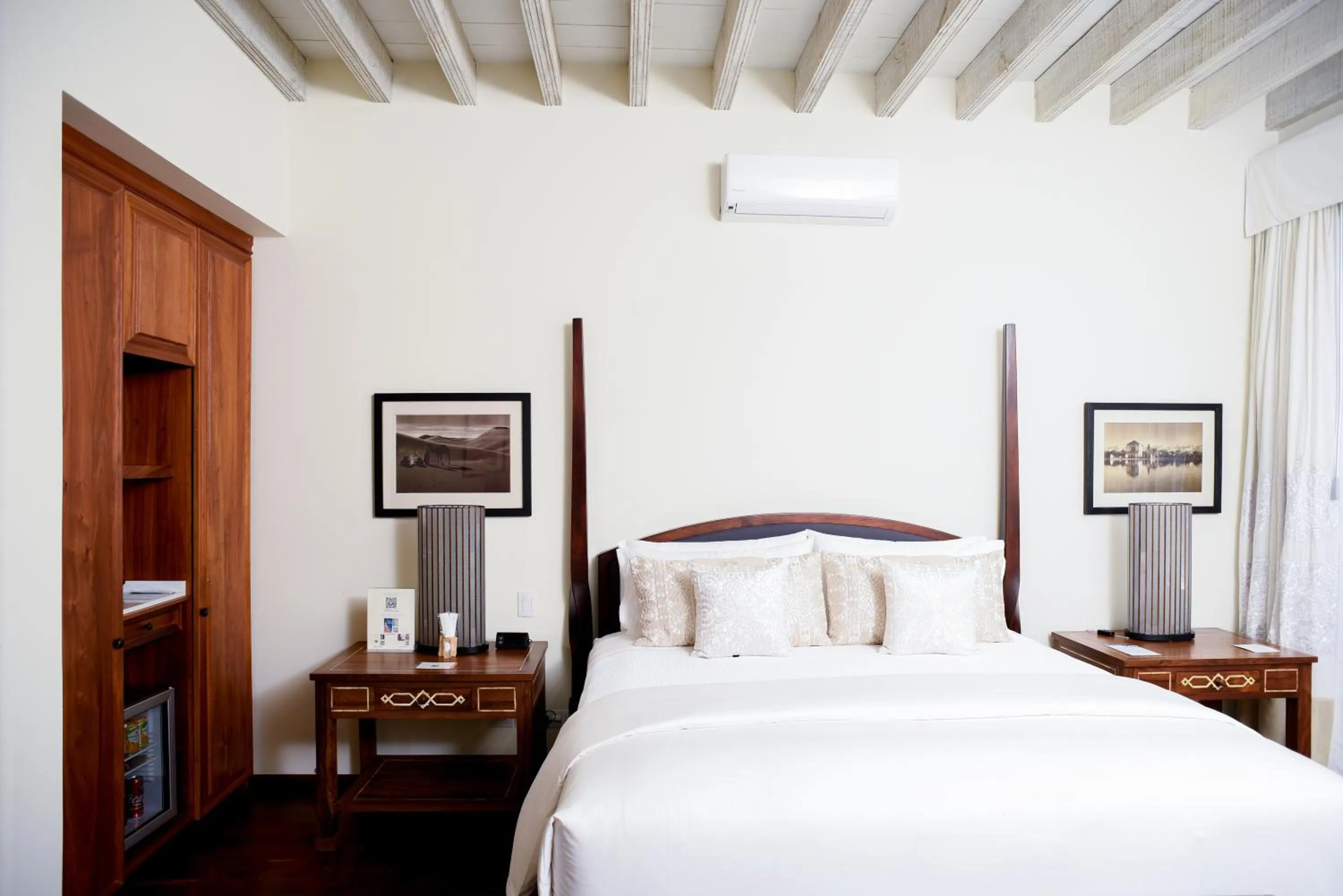 Bed in Hotel Casa Blanca 7