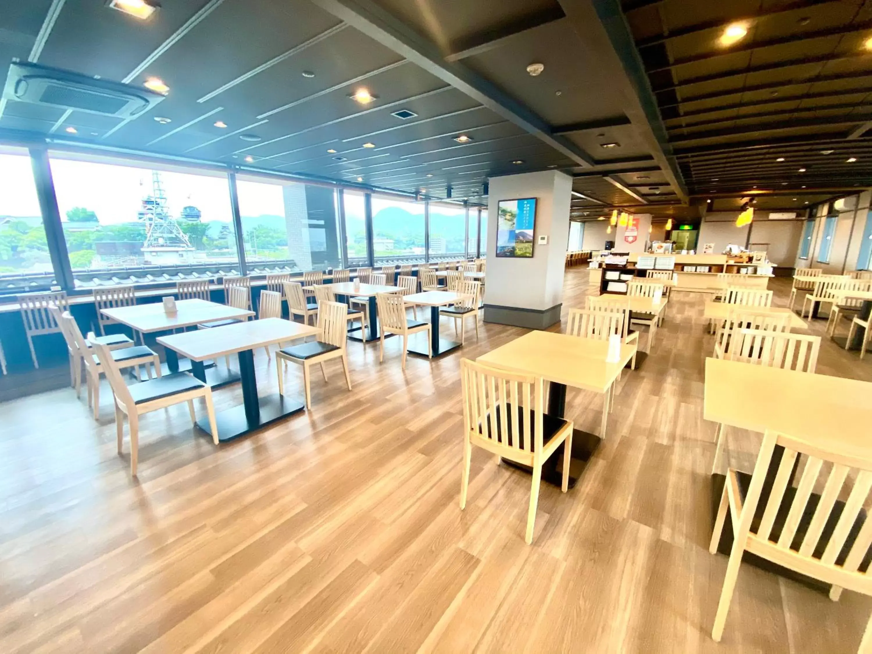 Restaurant/places to eat in Ark Hotel Kumamotojo Mae -ROUTE INN HOTELS- Restaurant/places to eat in Ark Hotel Kumamotojo Mae -ROUTE INN HOTELS-