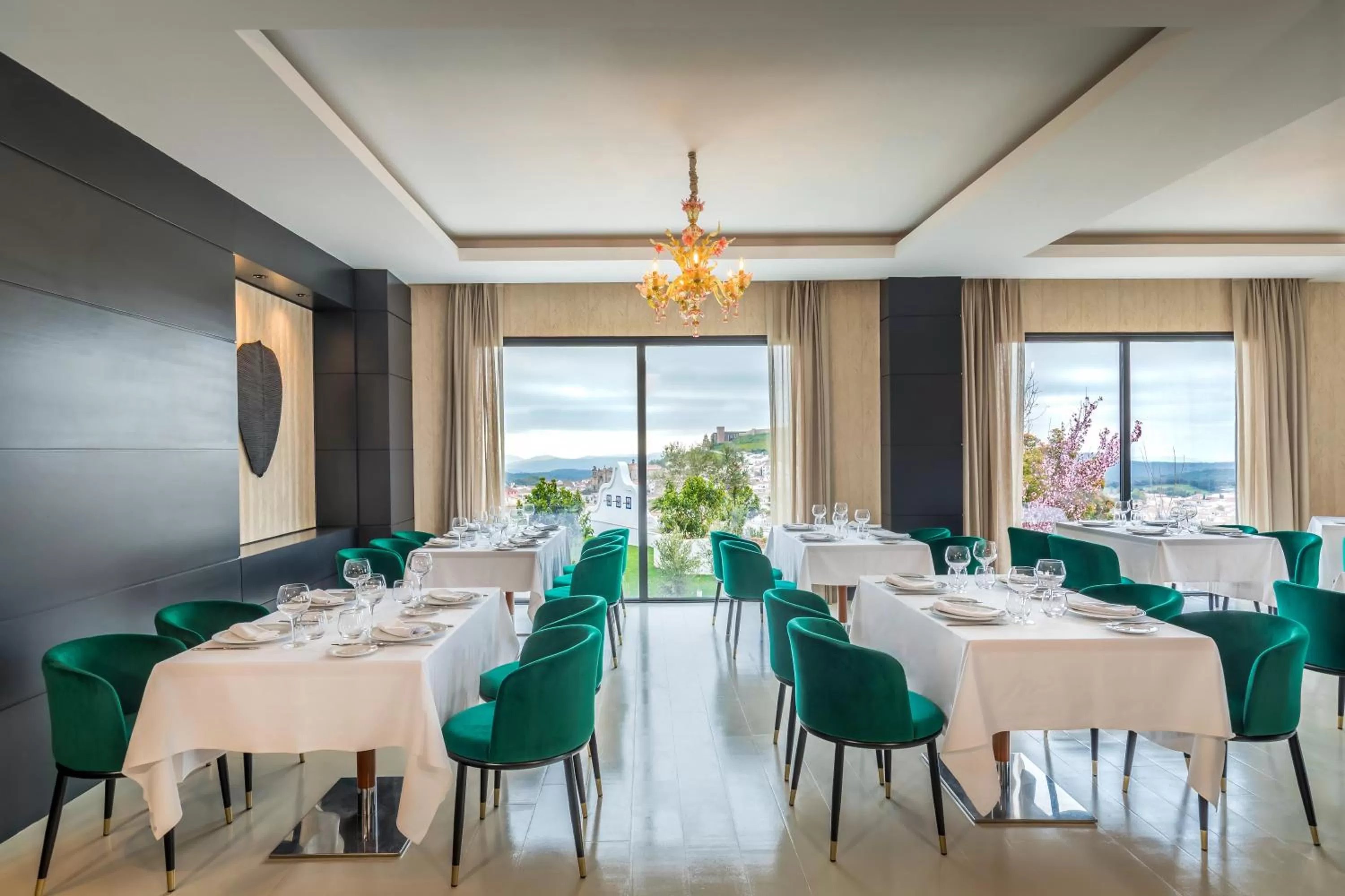 Restaurant/places to eat in Barceló Aracena & Spa