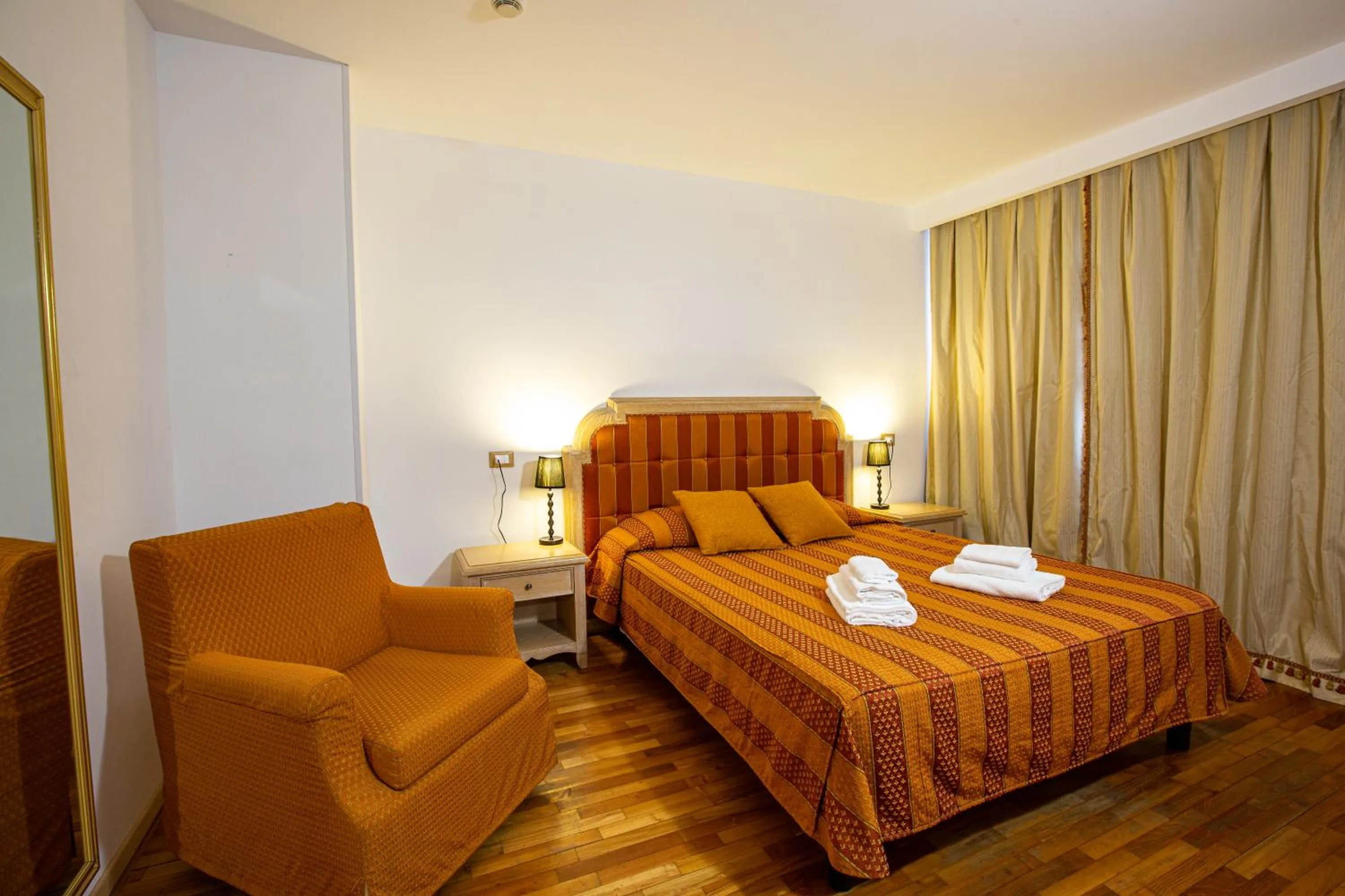 Bed in Hotel Villa Strassoldo "Ex Attianese Hotel Restaurant"