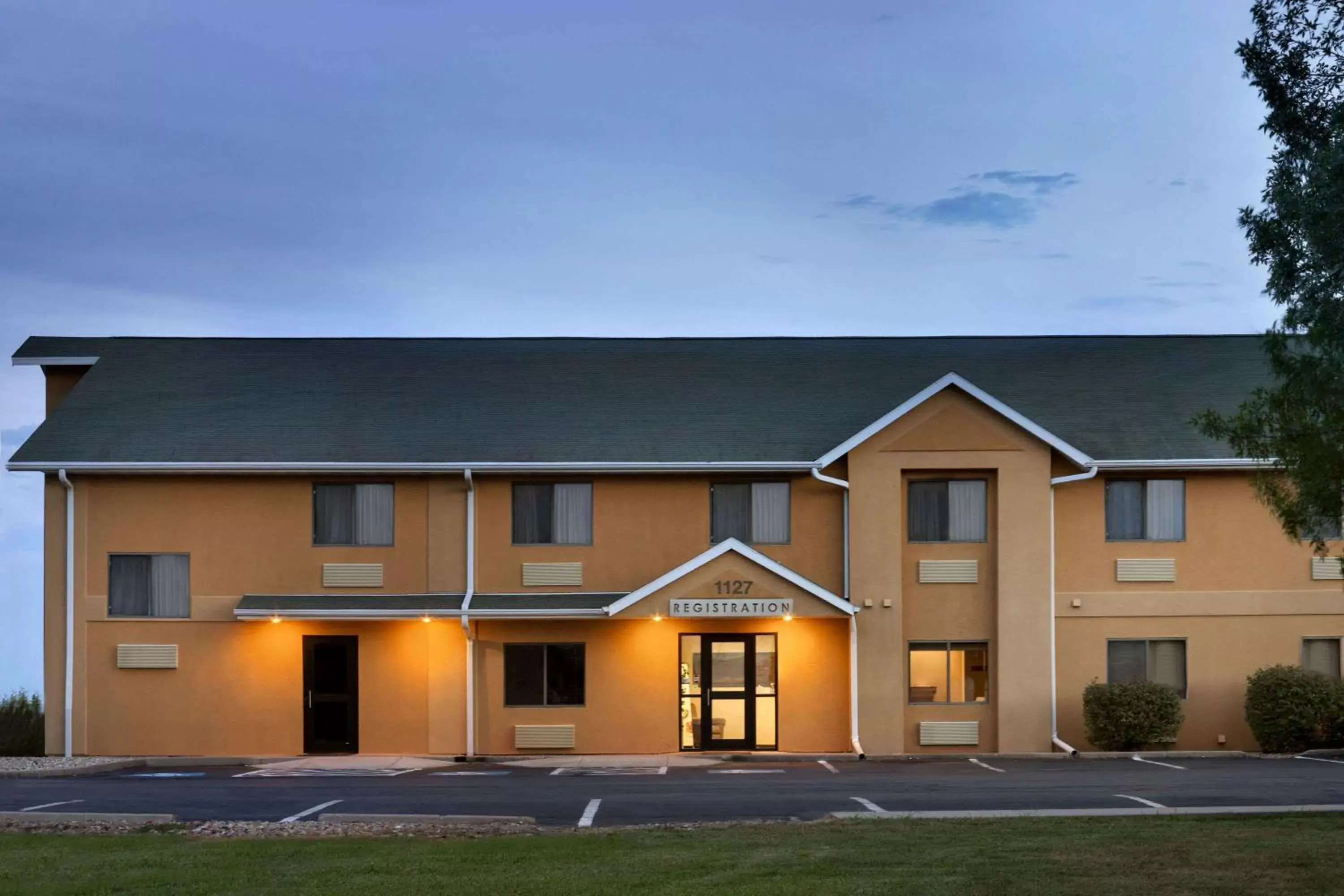 Property Building in Travelodge by Wyndham Marysville