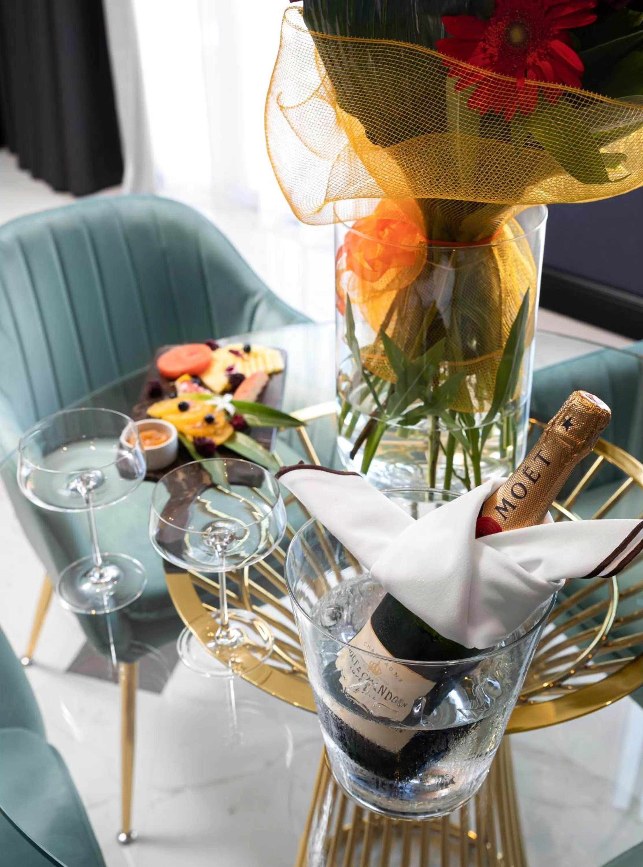 Food and drinks in Lure Hotel & Spa - Adults Only