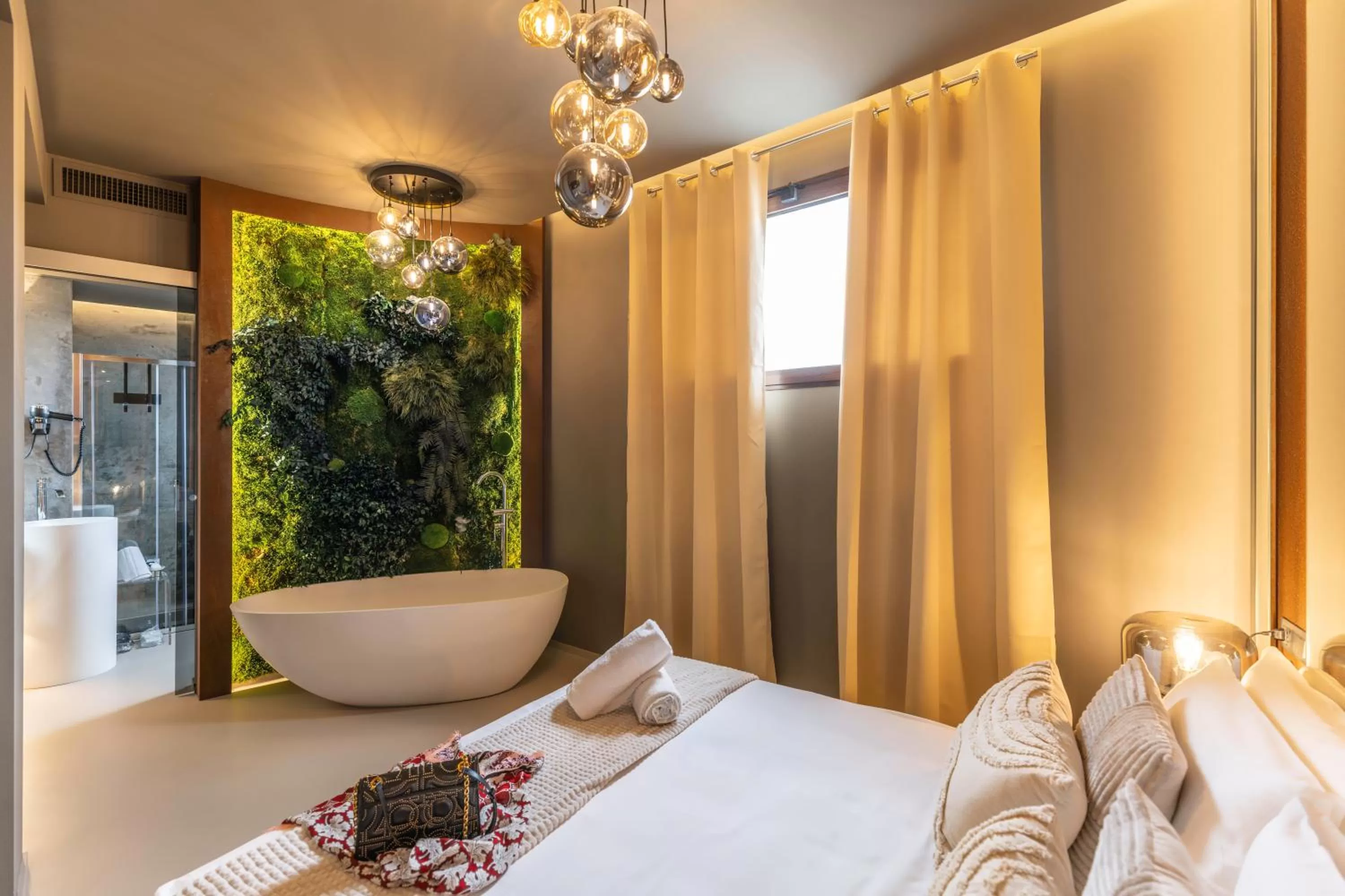 Photo of the whole room in Boutique Marconi