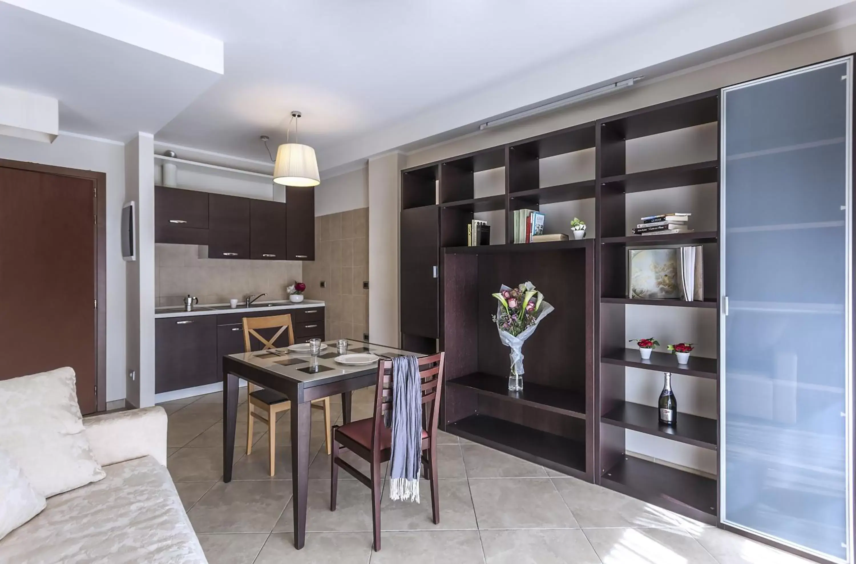 Library, Dining Area in ApartHotel Anghel