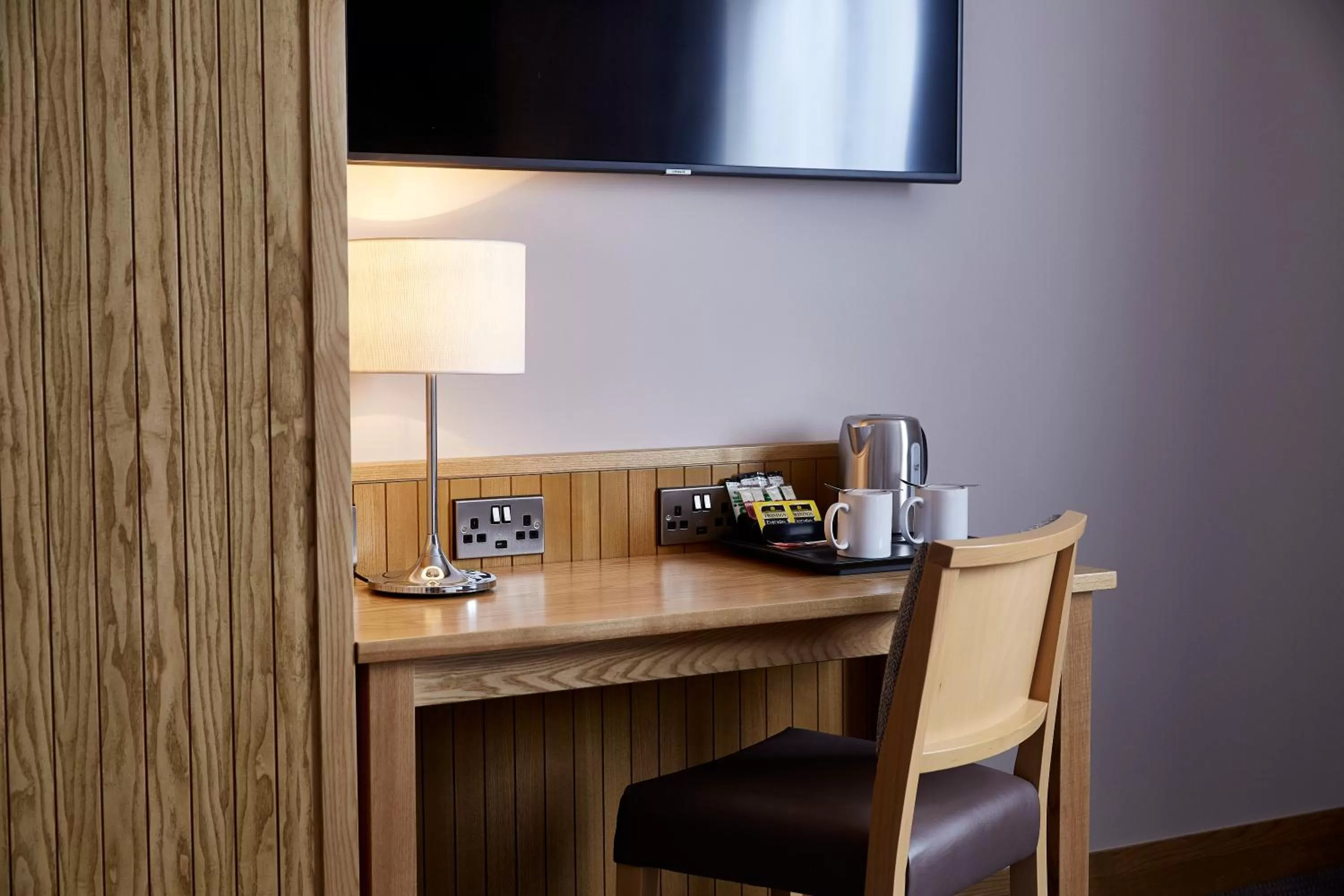 Coffee/tea facilities in The Churchill By Greene King Inns