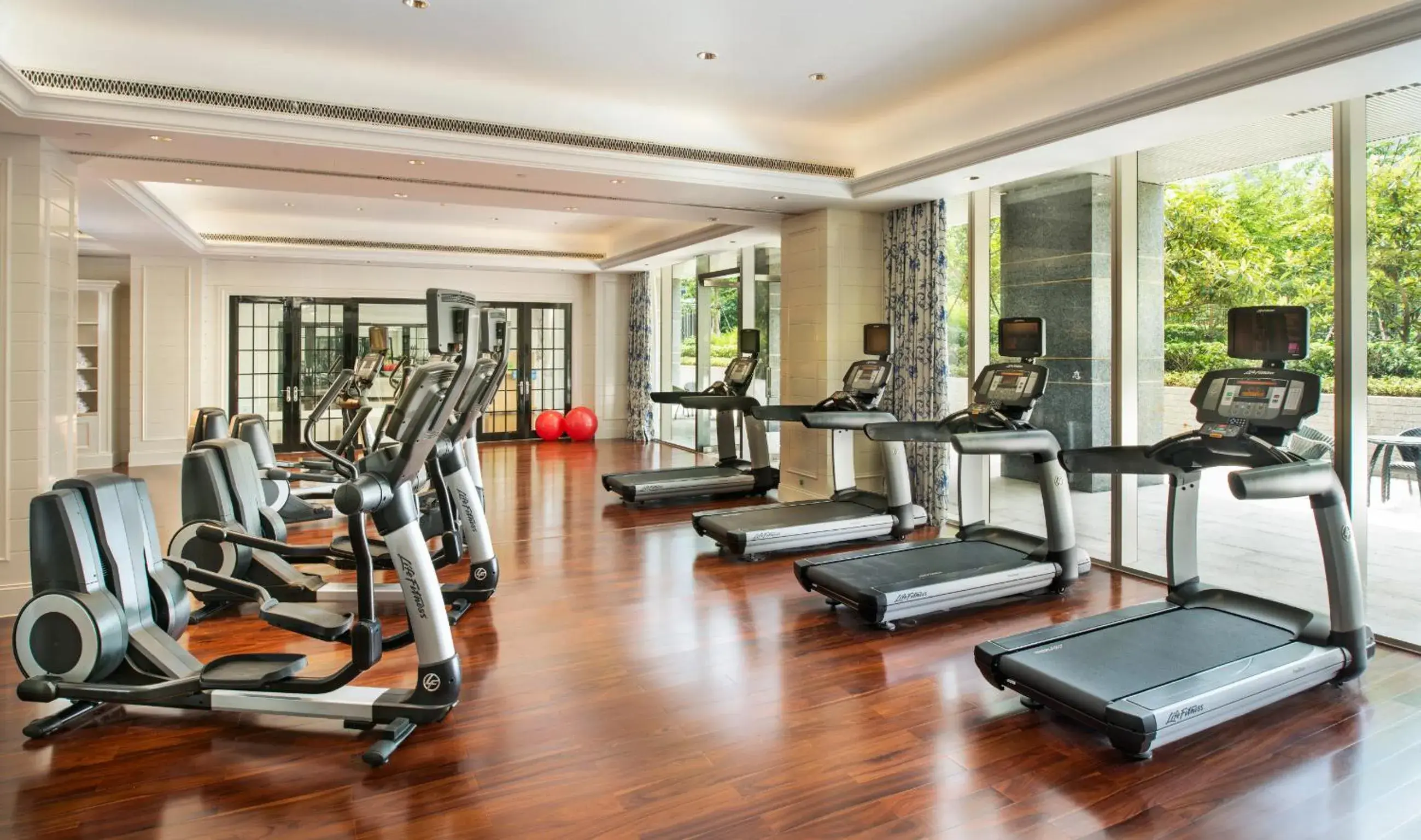 Fitness centre/facilities, Fitness Center/Facilities in The Azure Qiantang, a Luxury Collection Hotel, Hangzhou