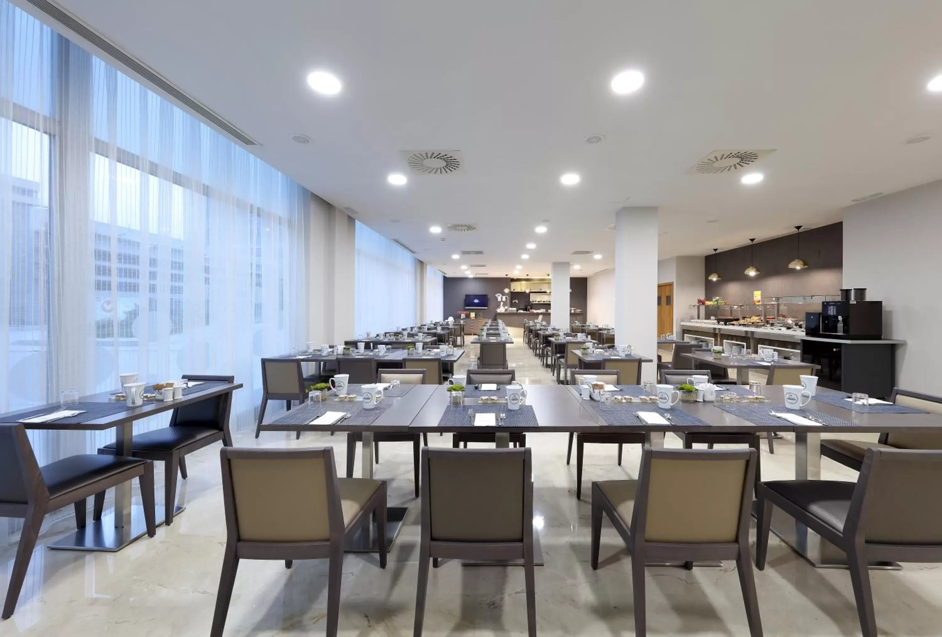 Dining area, Restaurant/Places to Eat in Exe Zaragoza WTC