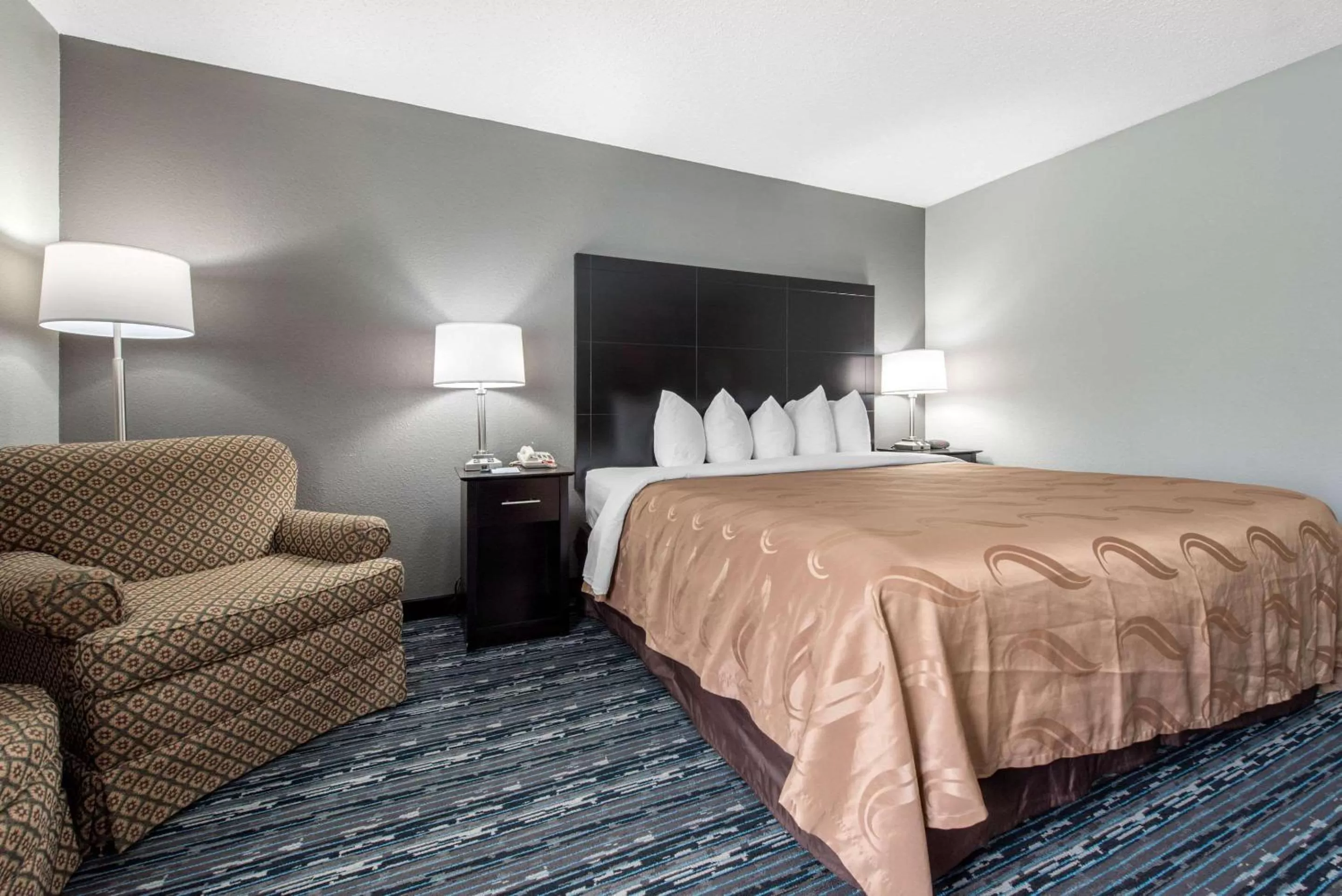 Photo of the whole room, Bed in Quality Inn & Suites Brownsburg - Indianapolis West