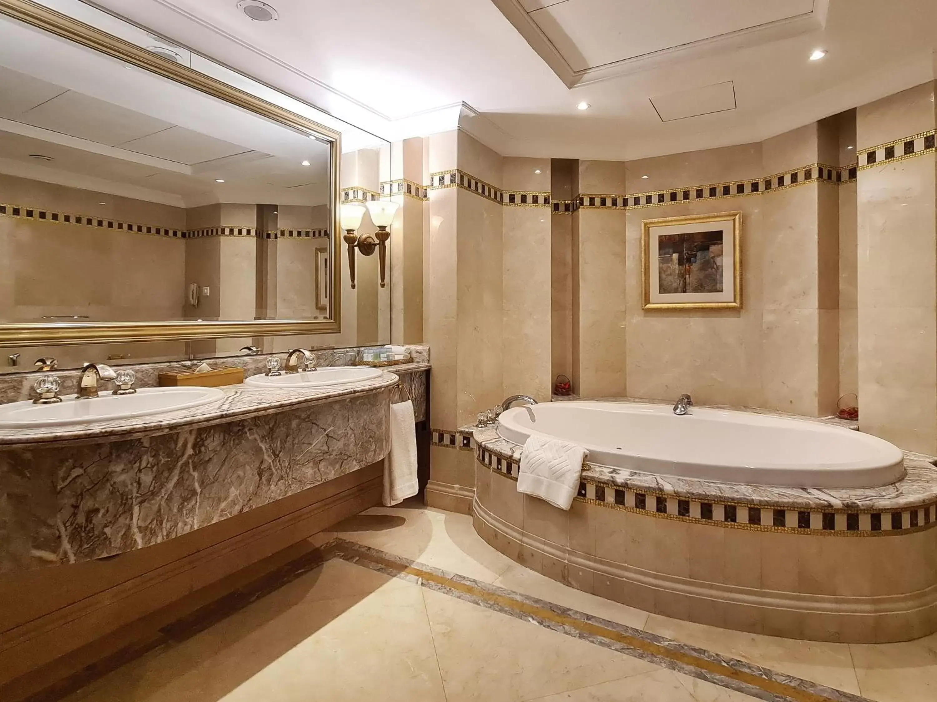Bathroom in Corniche Hotel Sharjah