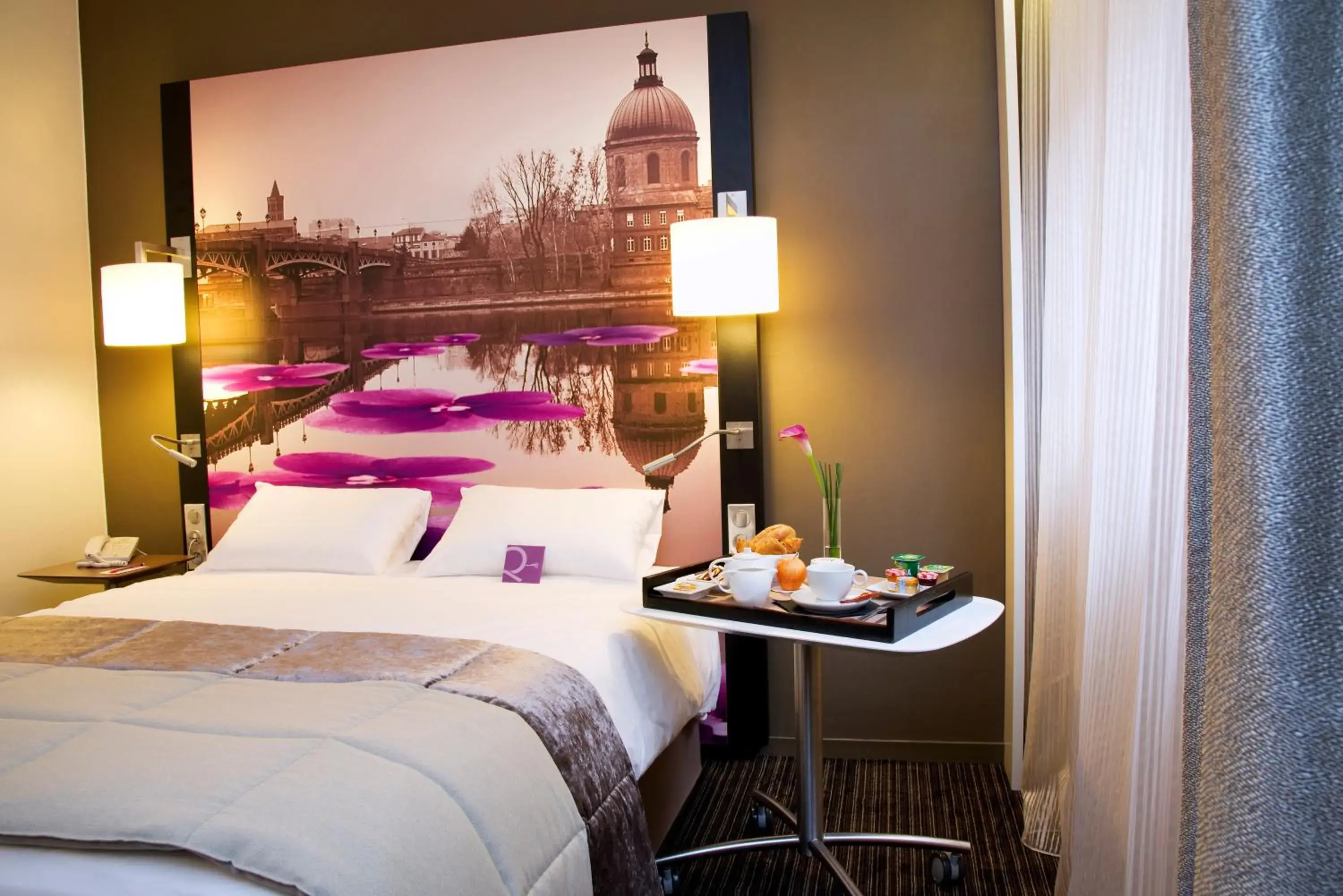 Classic Â Double Room in Mercure Toulouse Centre Wilson Capitole