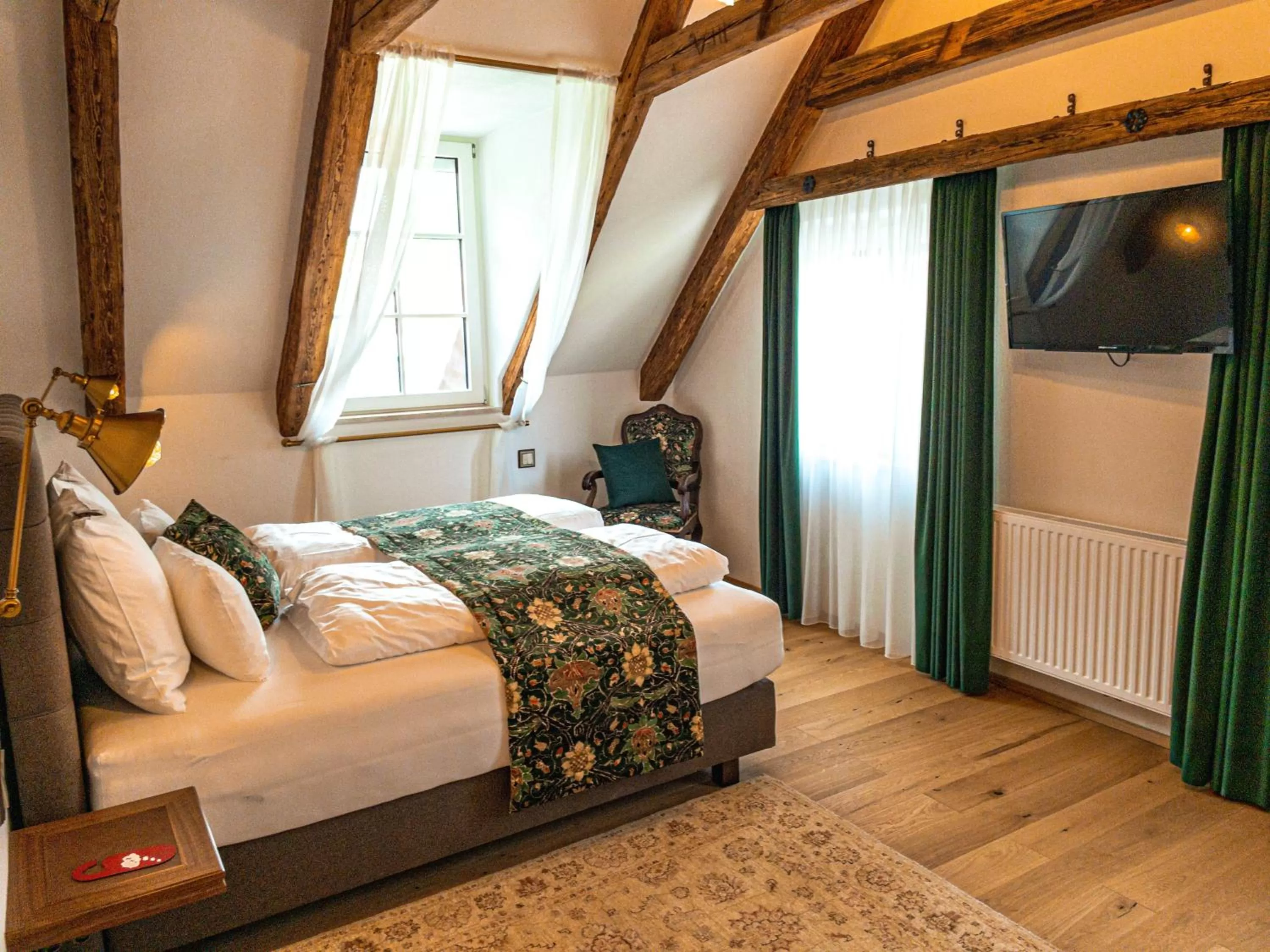 Bed in Gasthof Lend-Platzl