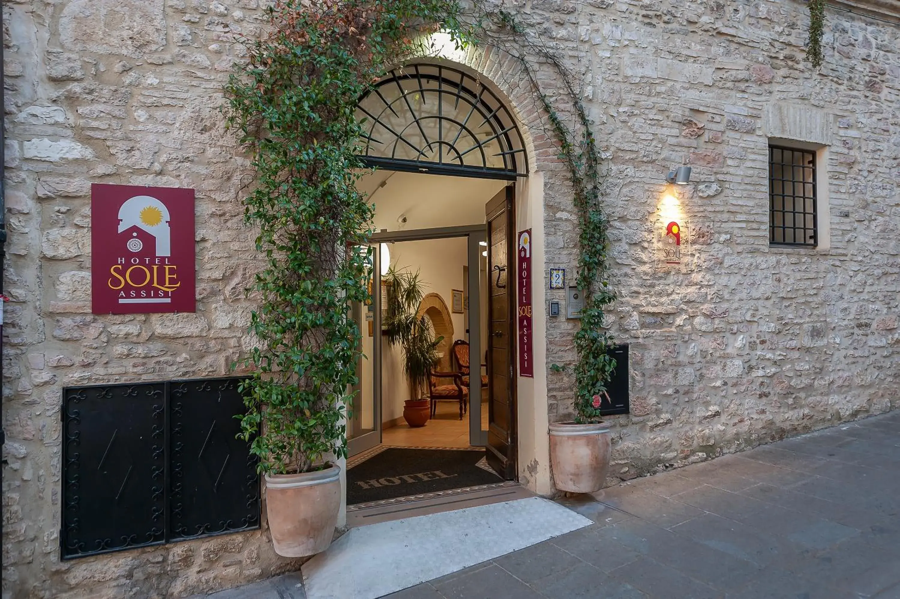 Facade/entrance in Hotel Sole