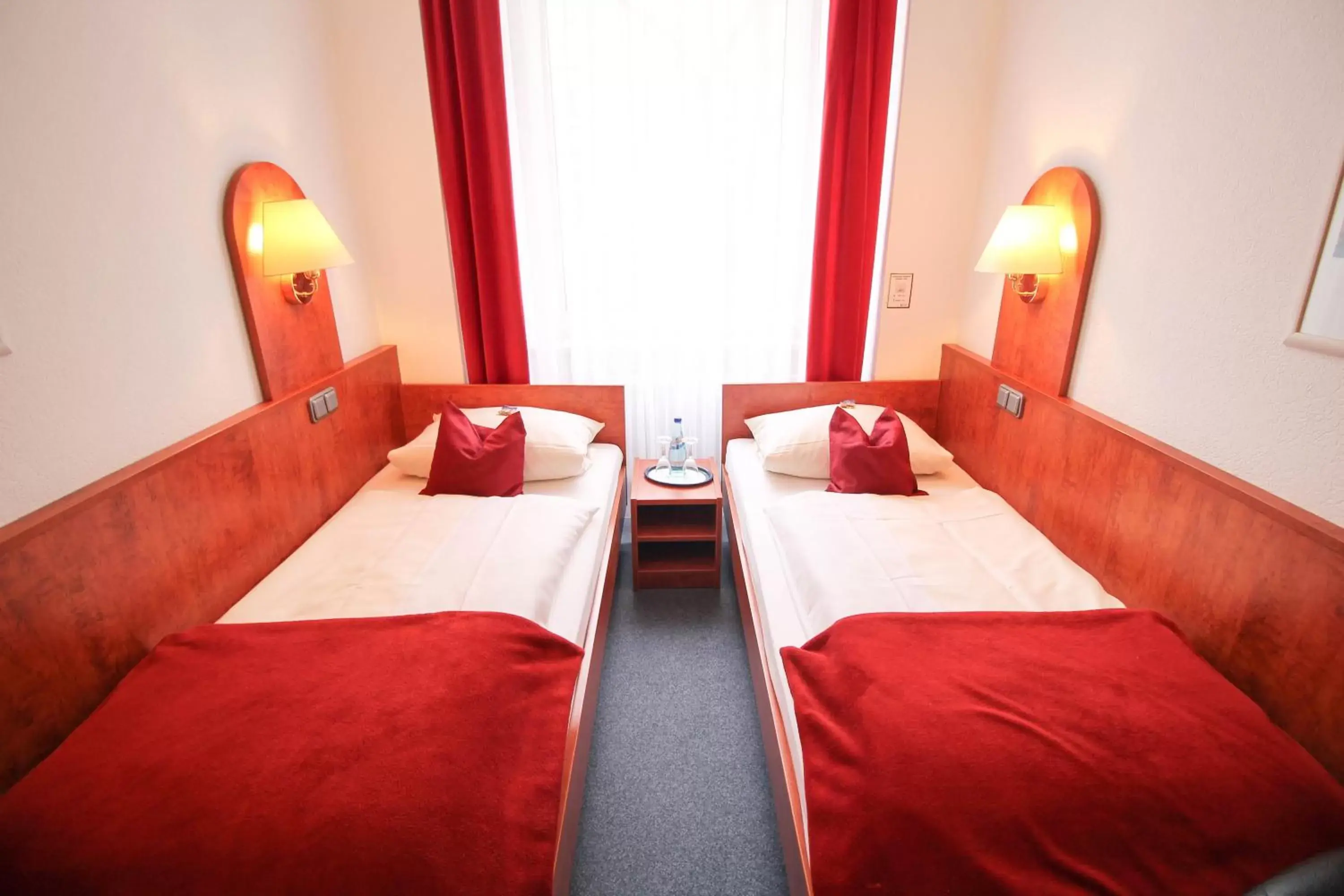 Bed in Hotel West an der Bockenheimer Warte