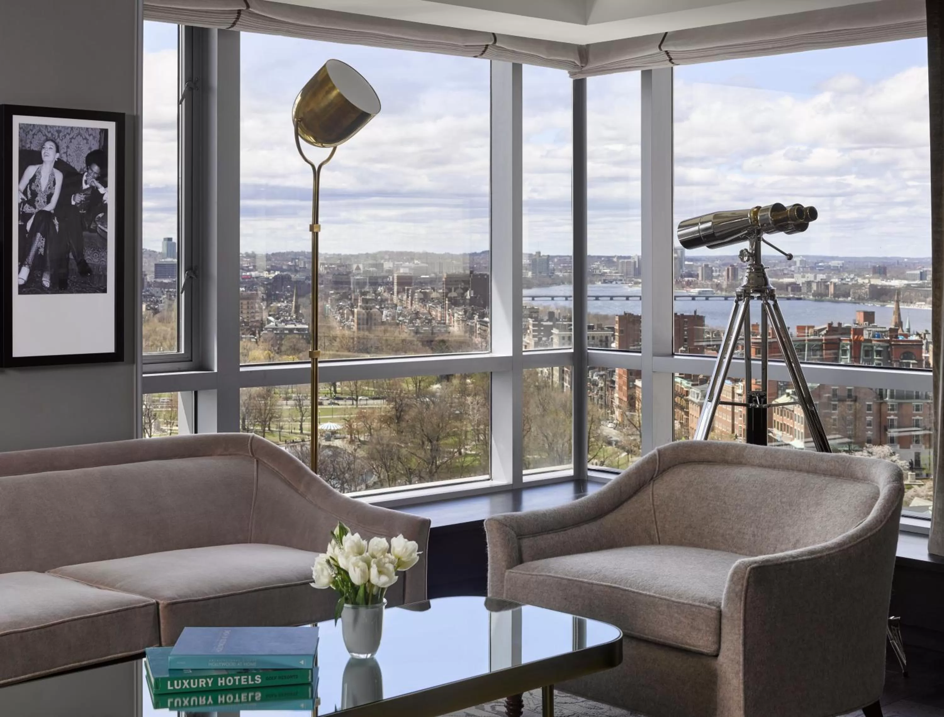 Photo of the whole room in Hotel AKA Boston Common