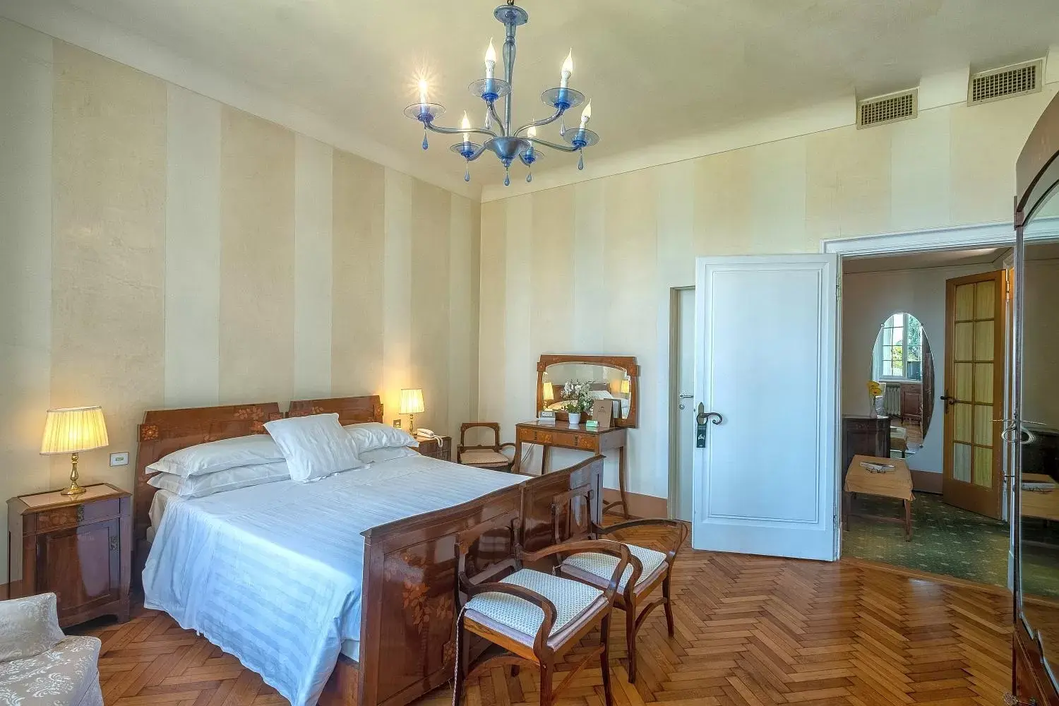 Bed in Hotel Villa Mabapa