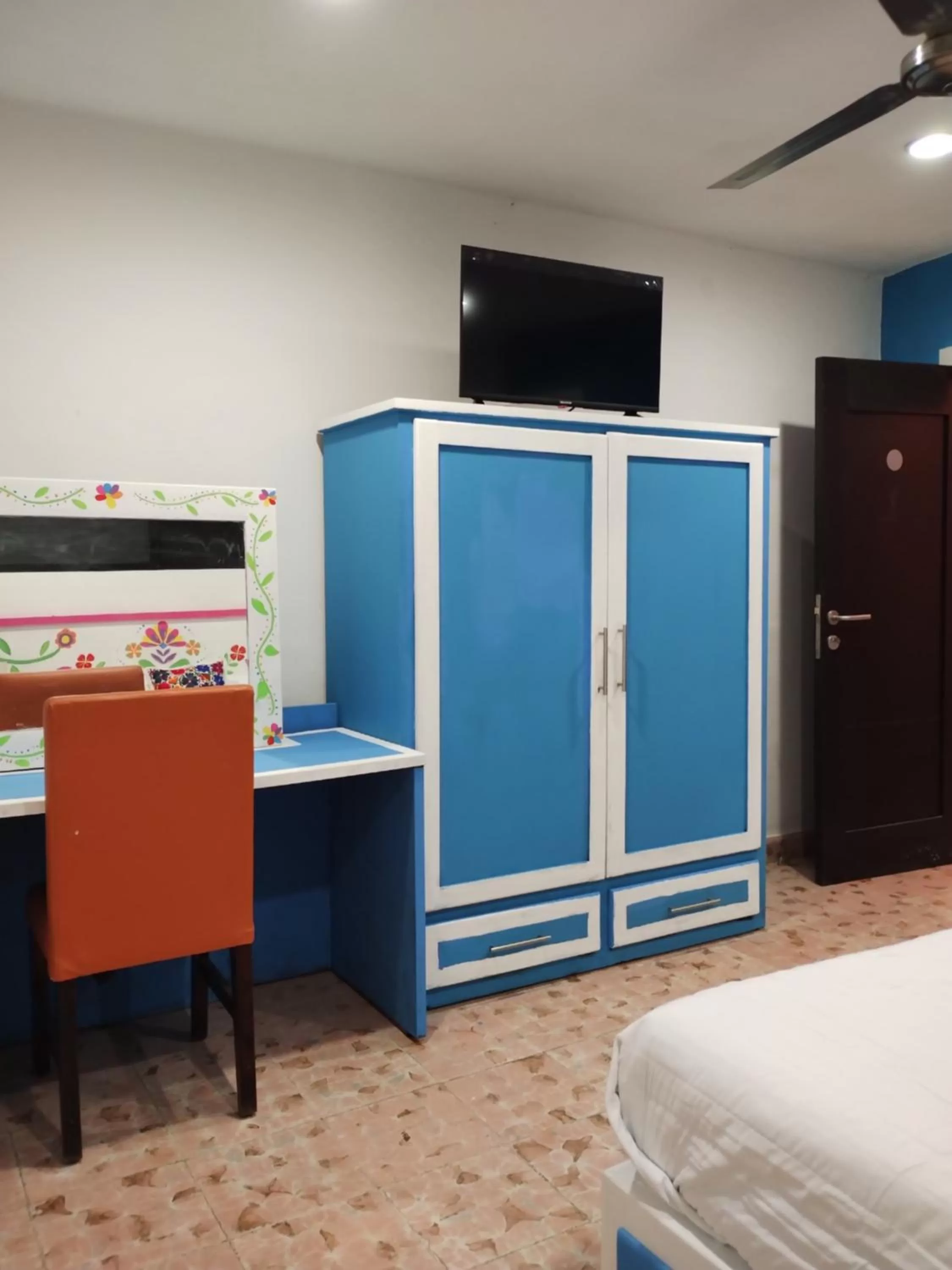 Bed in T´úubul K´iin Bed & Breakfast