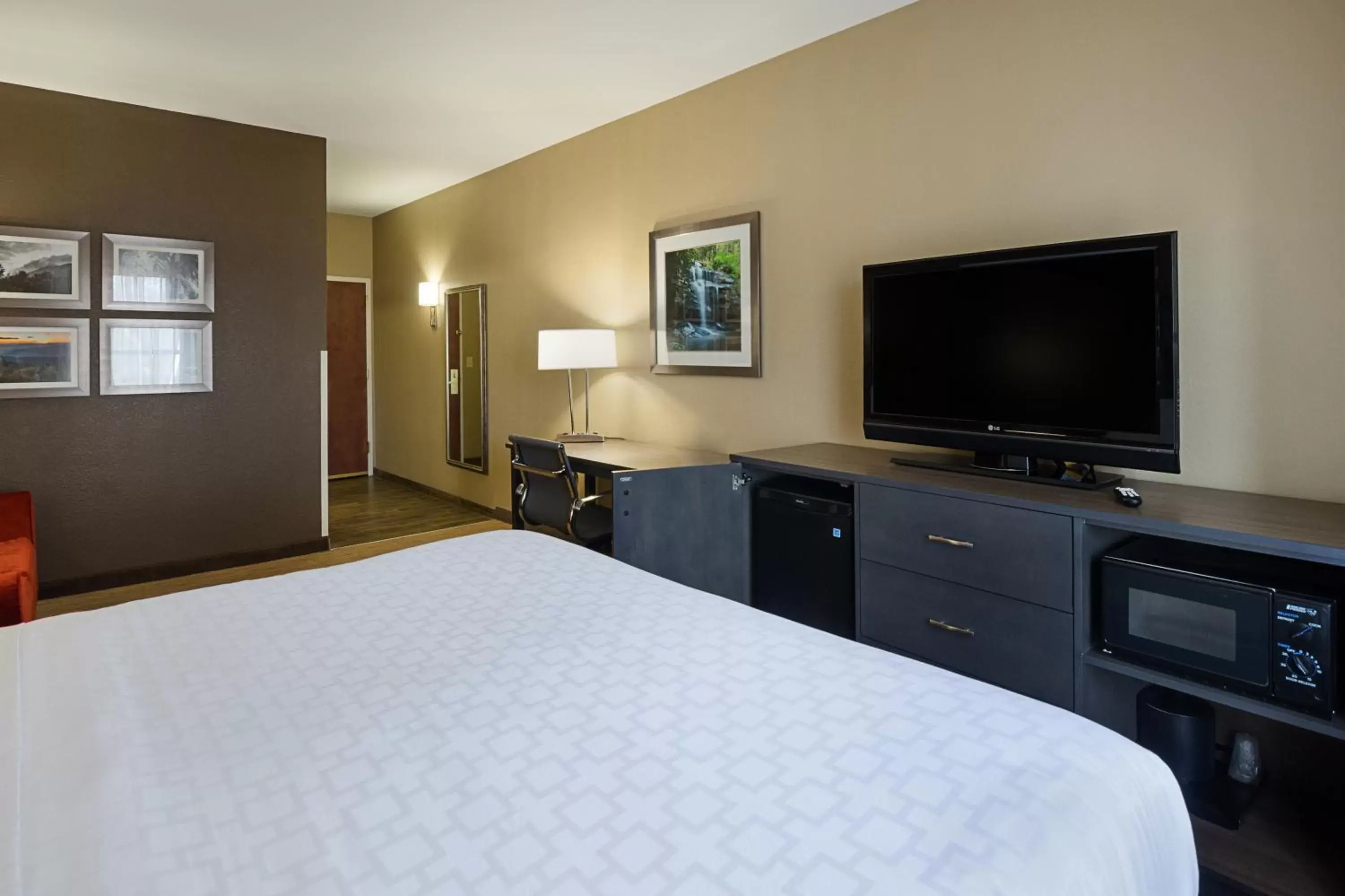 TV and multimedia, Bed in La Quinta by Wyndham Boone
