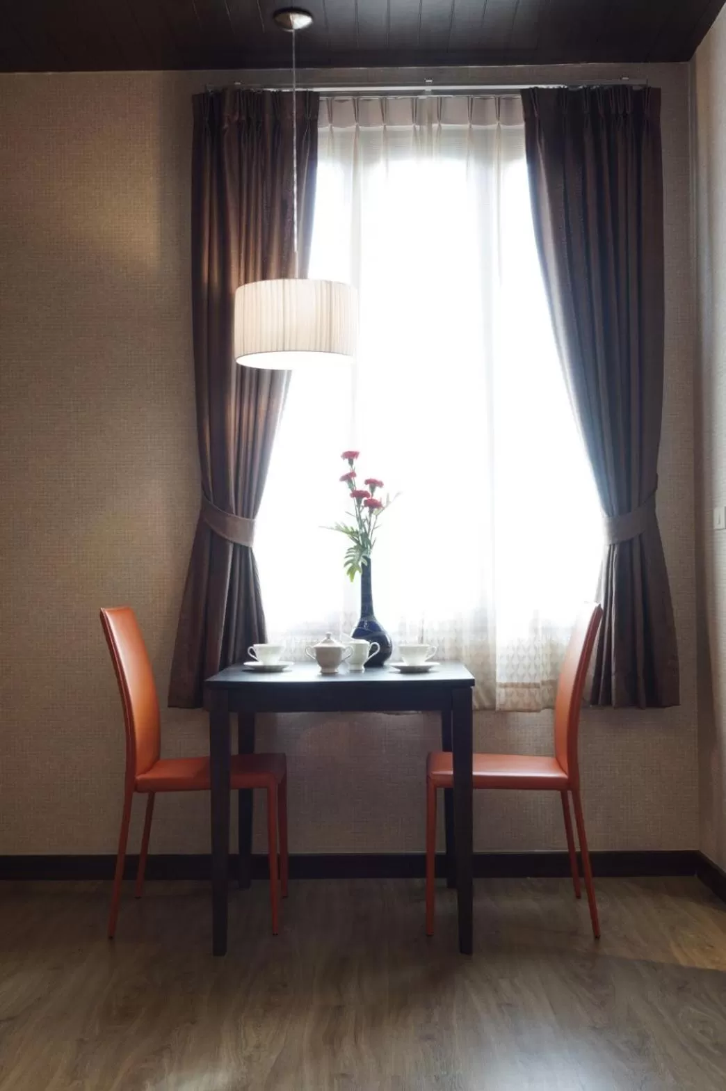 Dining area in Burapa Boutique