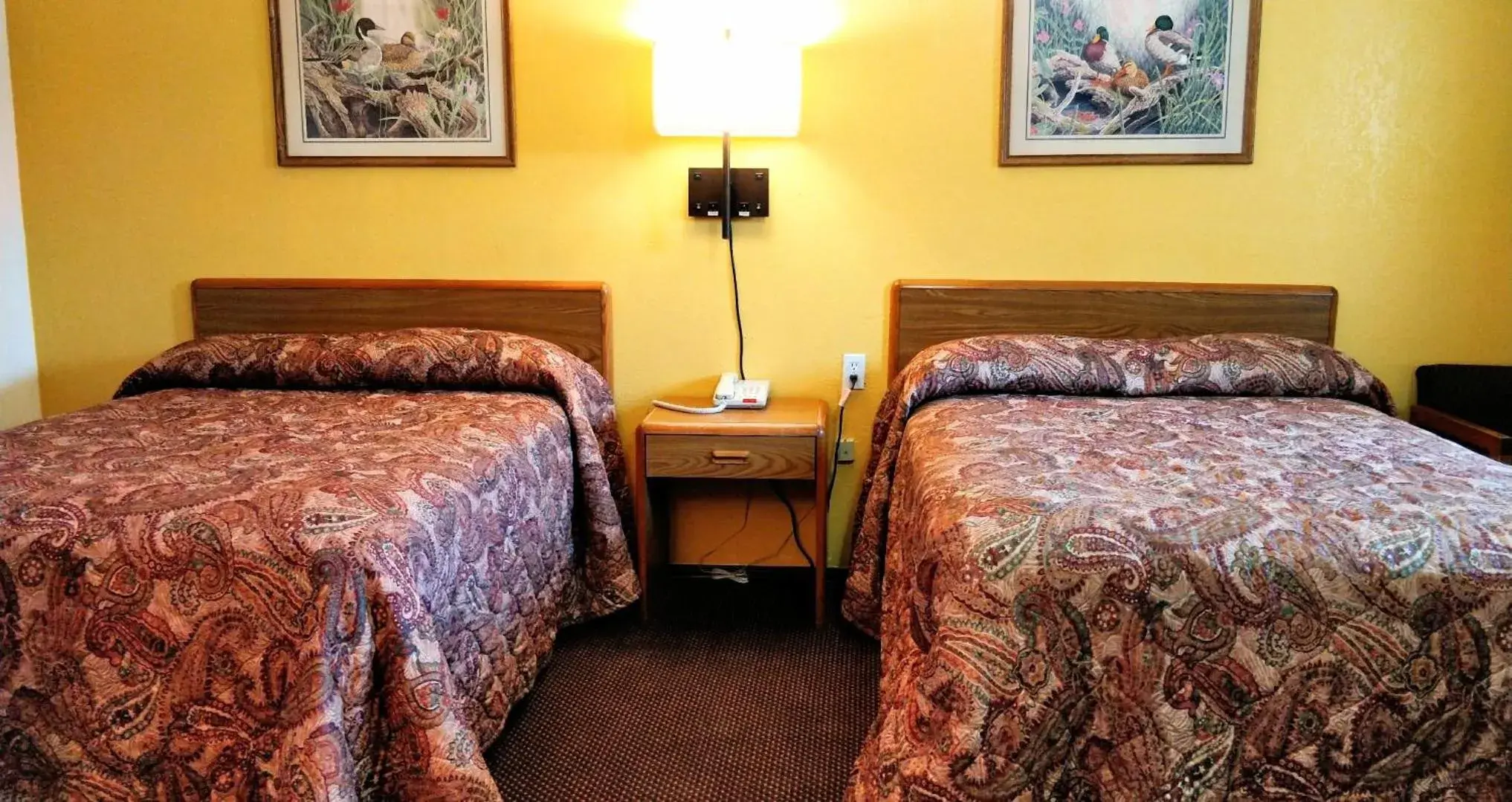 Bed in Desert Inn