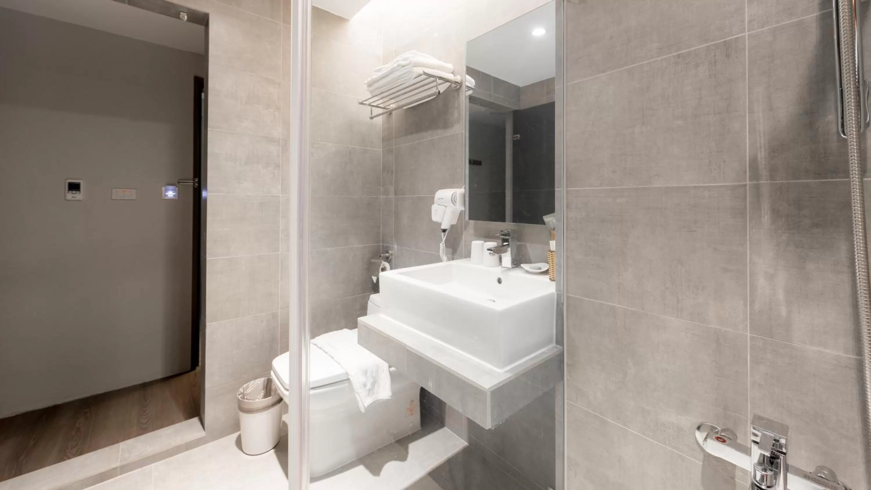 Bathroom in Wountain Hotel