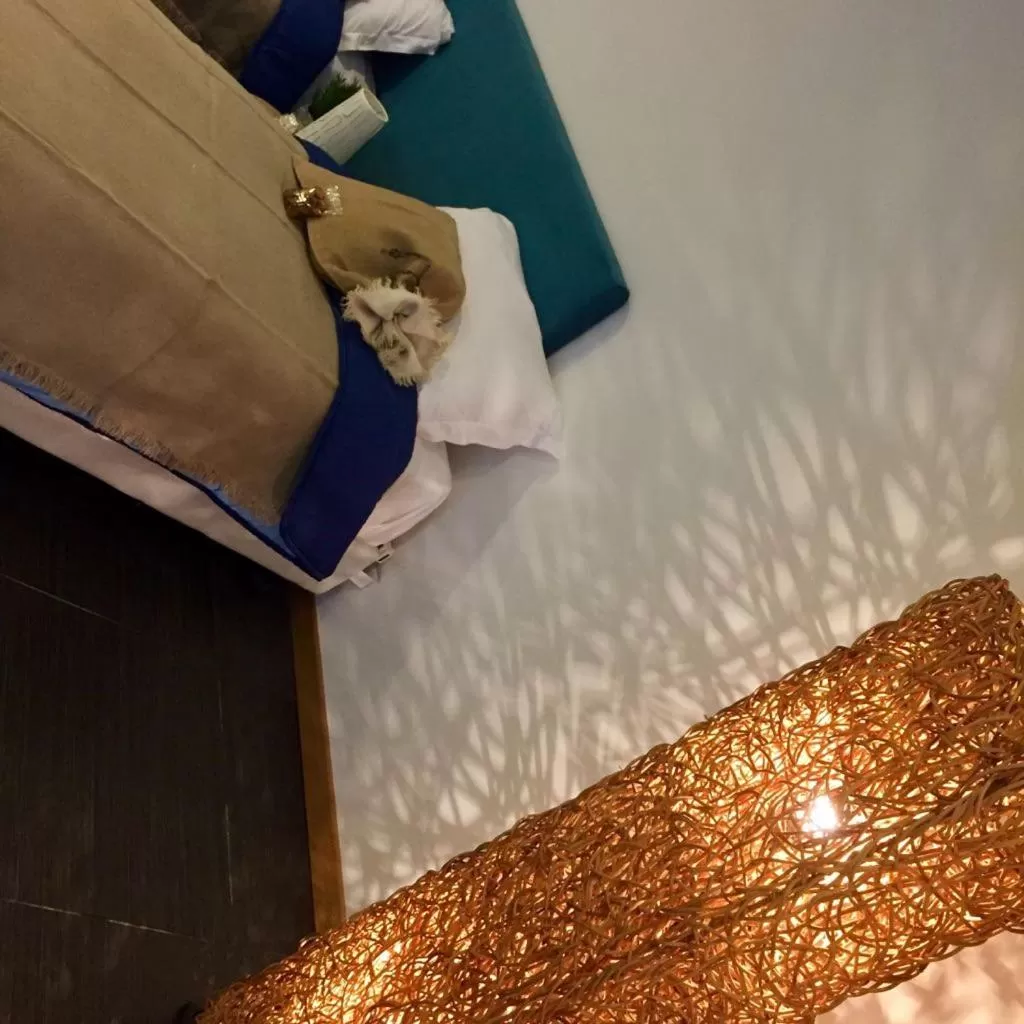 Activities, Bed in ROOM33