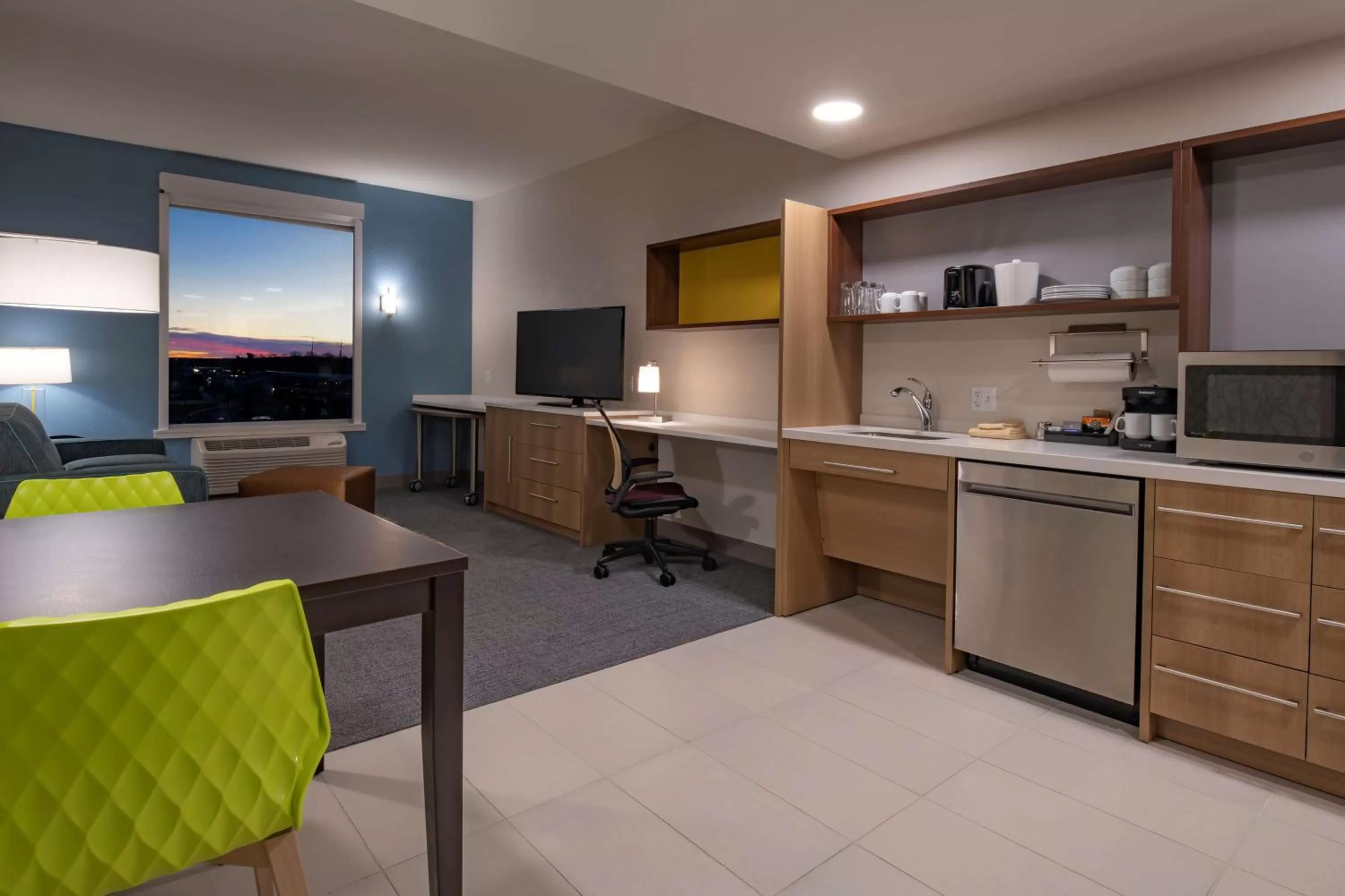 Bedroom in Home2 Suites By Hilton Wayne, NJ